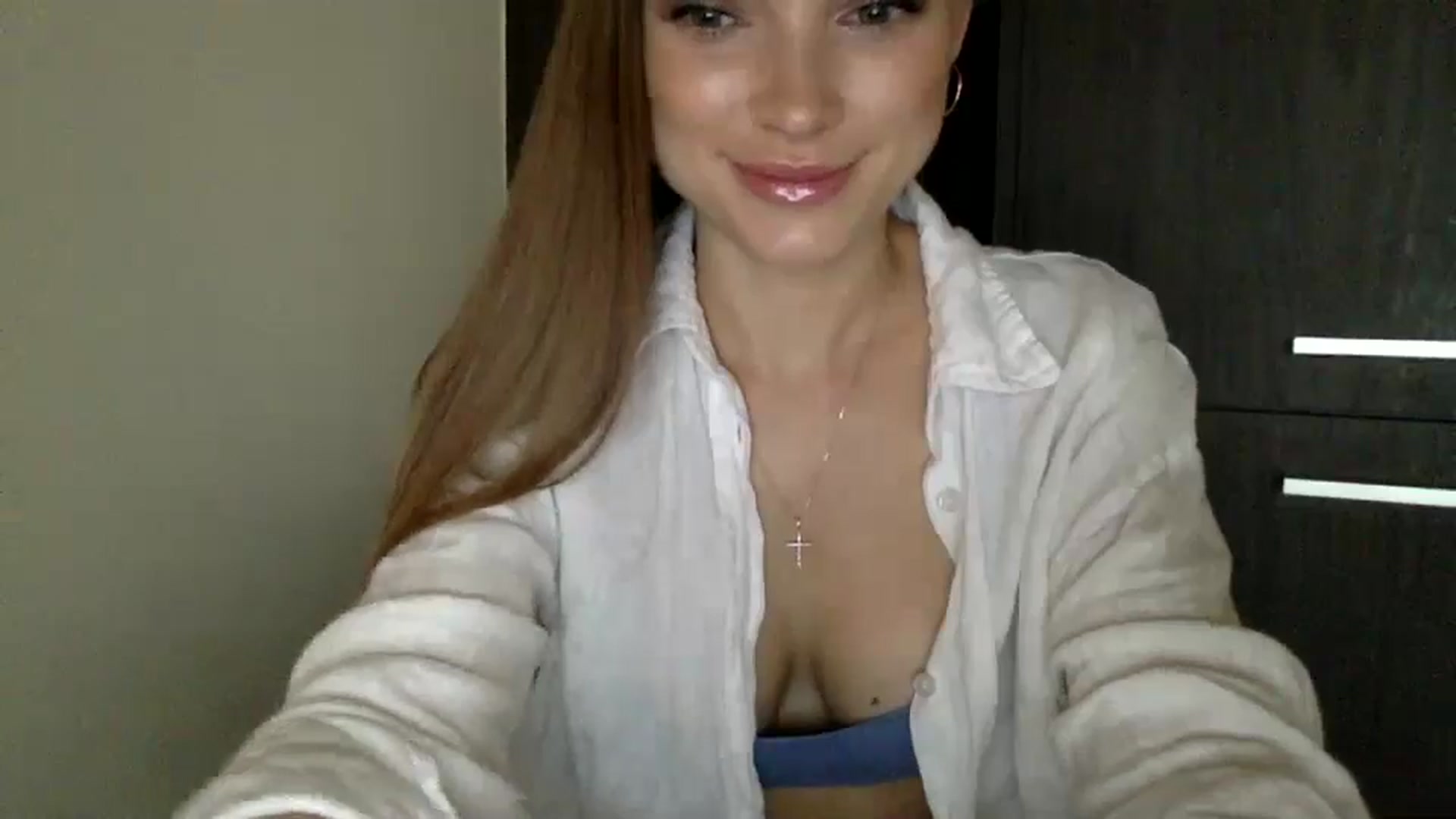 Gallery image thumbnail from Bestannforu's myfreecams stream on, 02/18/2025, 05:21 image 14 of 20