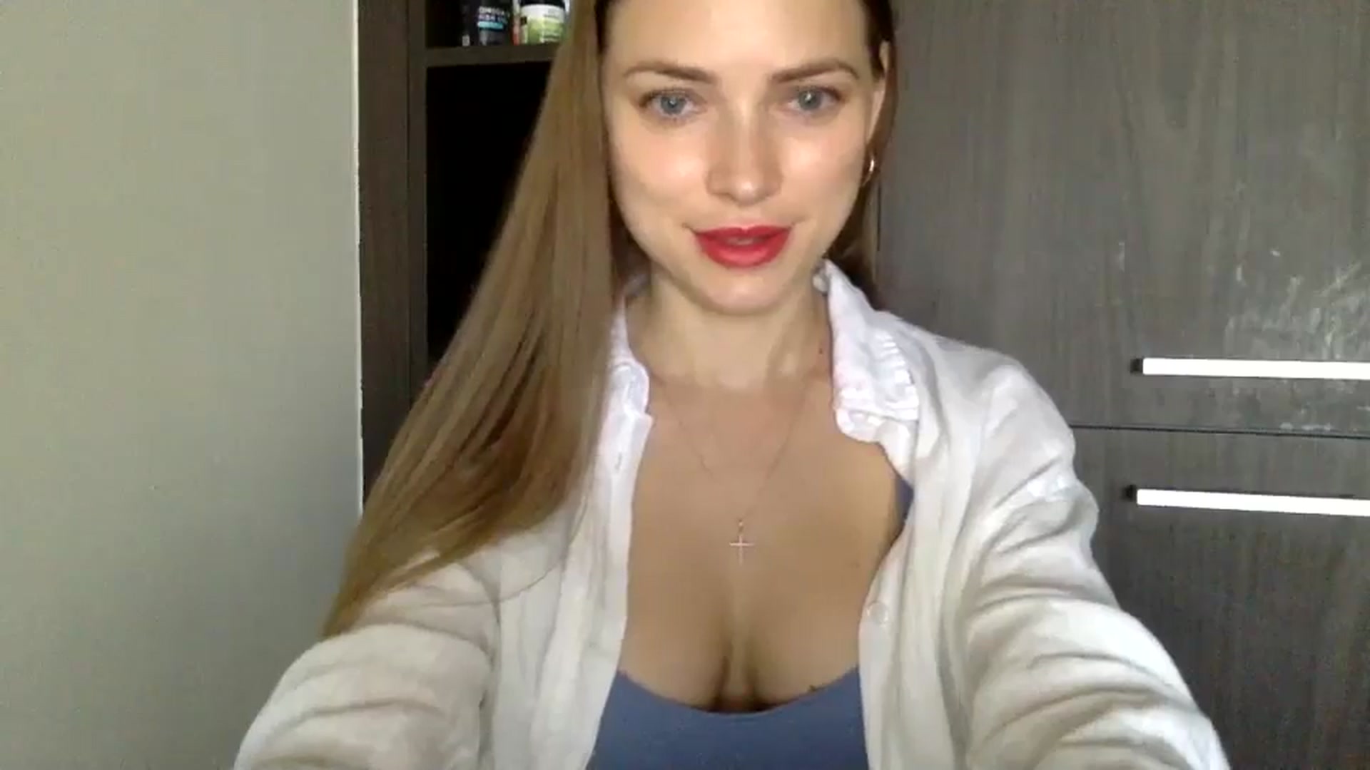 Gallery image thumbnail from Bestannforu's myfreecams stream on, 02/19/2025, 04:53 image 7 of 20
