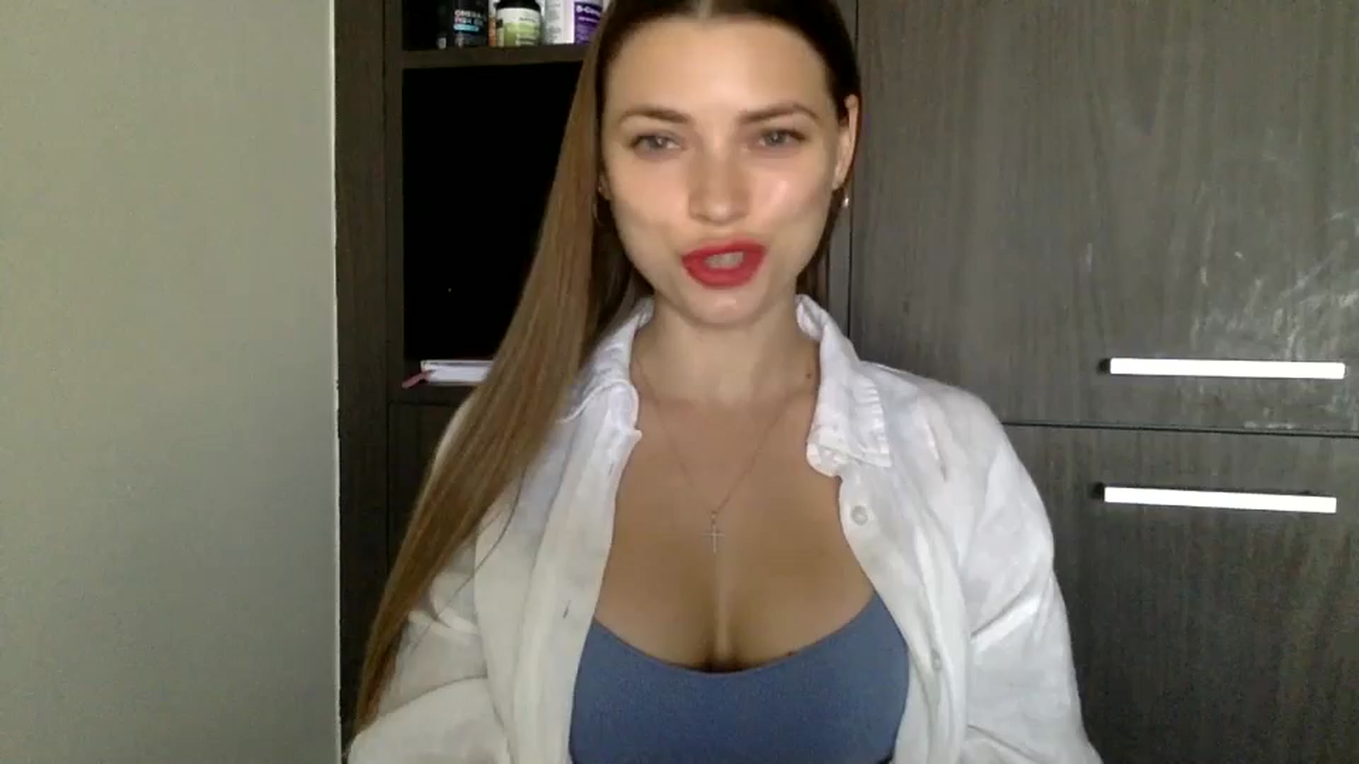 Gallery image thumbnail from Bestannforu's myfreecams stream on, 02/19/2025, 04:53 image 4 of 20