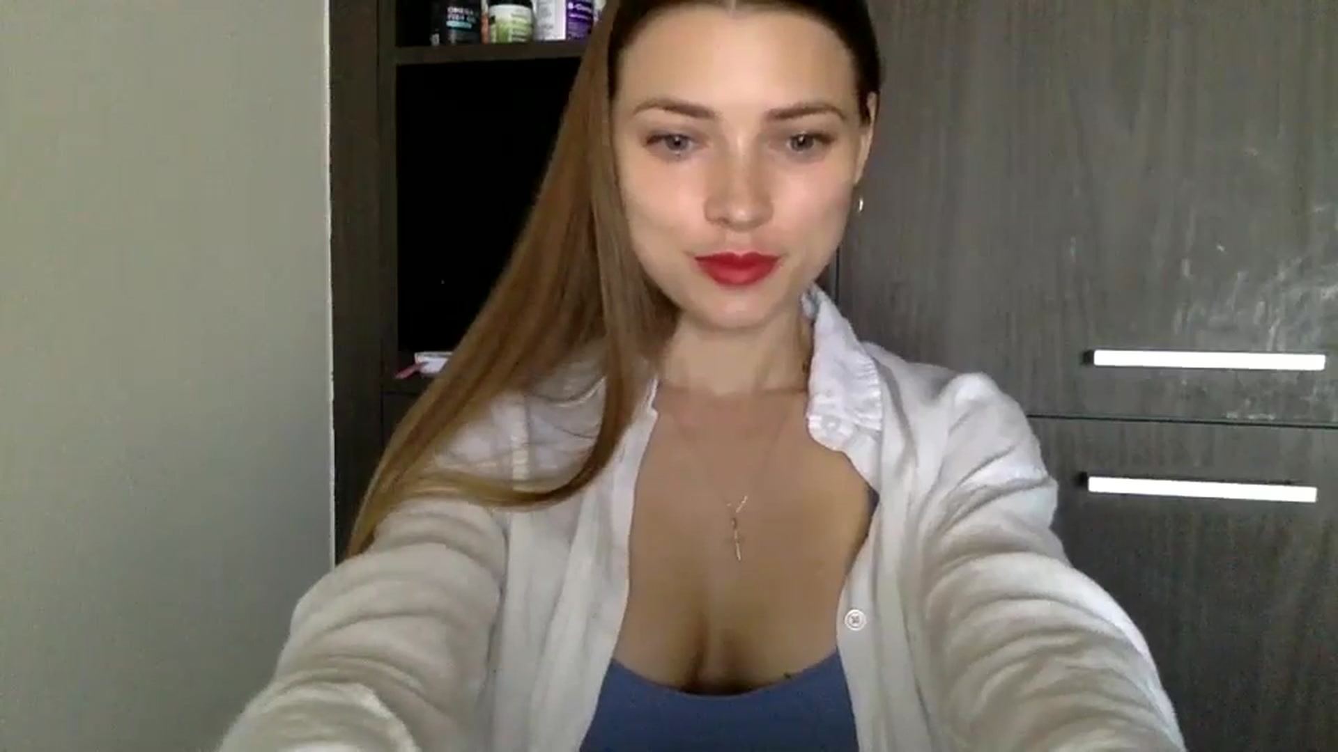 Gallery image thumbnail from Bestannforu's myfreecams stream on, 02/19/2025, 04:53 image 2 of 20