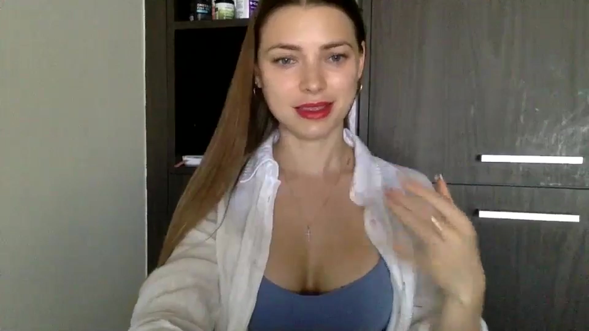 Gallery image thumbnail from Bestannforu's myfreecams stream on, 02/19/2025, 04:53 image 3 of 20