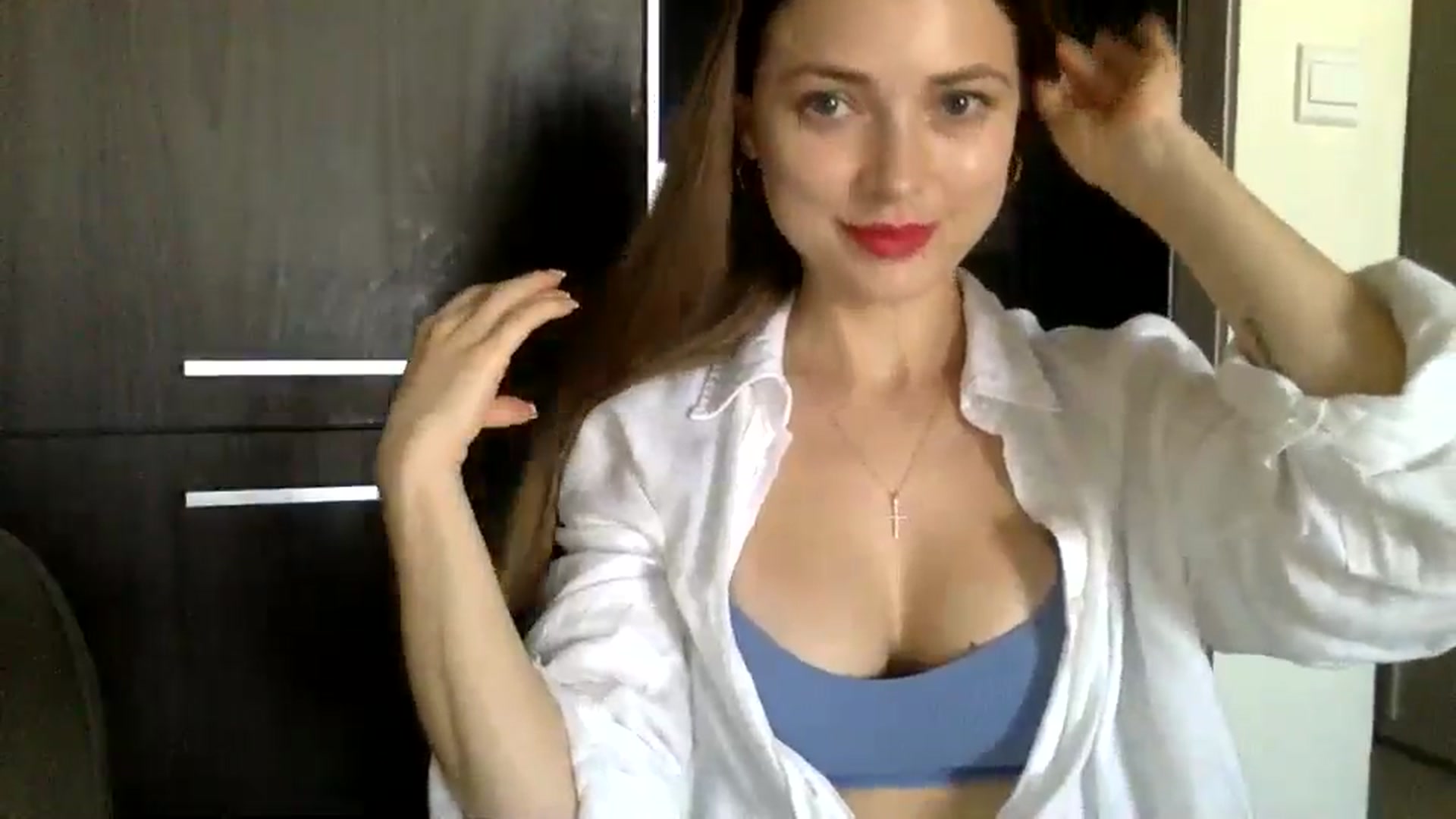 Gallery image thumbnail from Bestannforu's myfreecams stream on, 02/19/2025, 07:59 image 10 of 20
