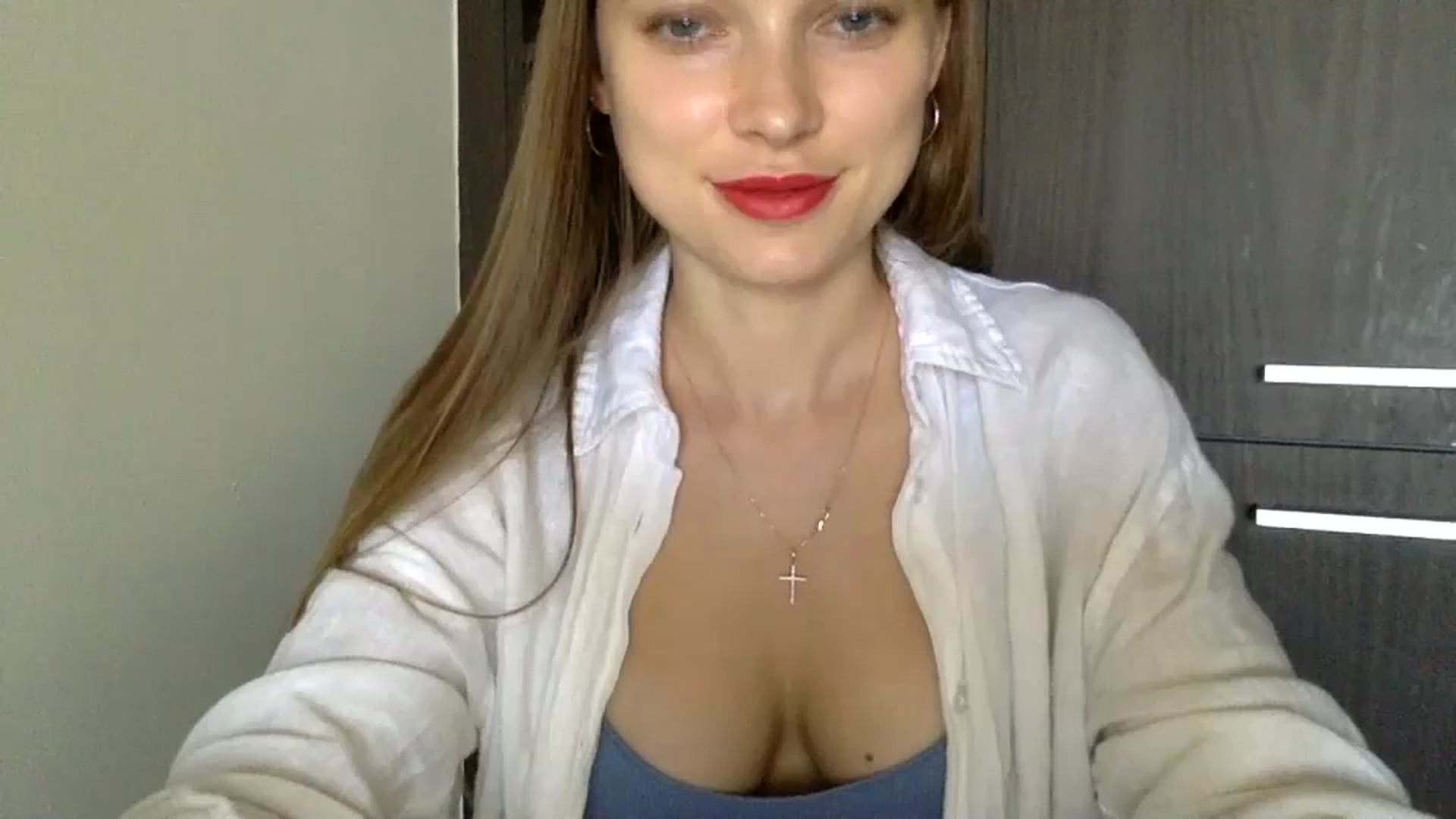 Gallery image thumbnail from Bestannforu's myfreecams stream on, 02/19/2025, 09:44 image 16 of 20