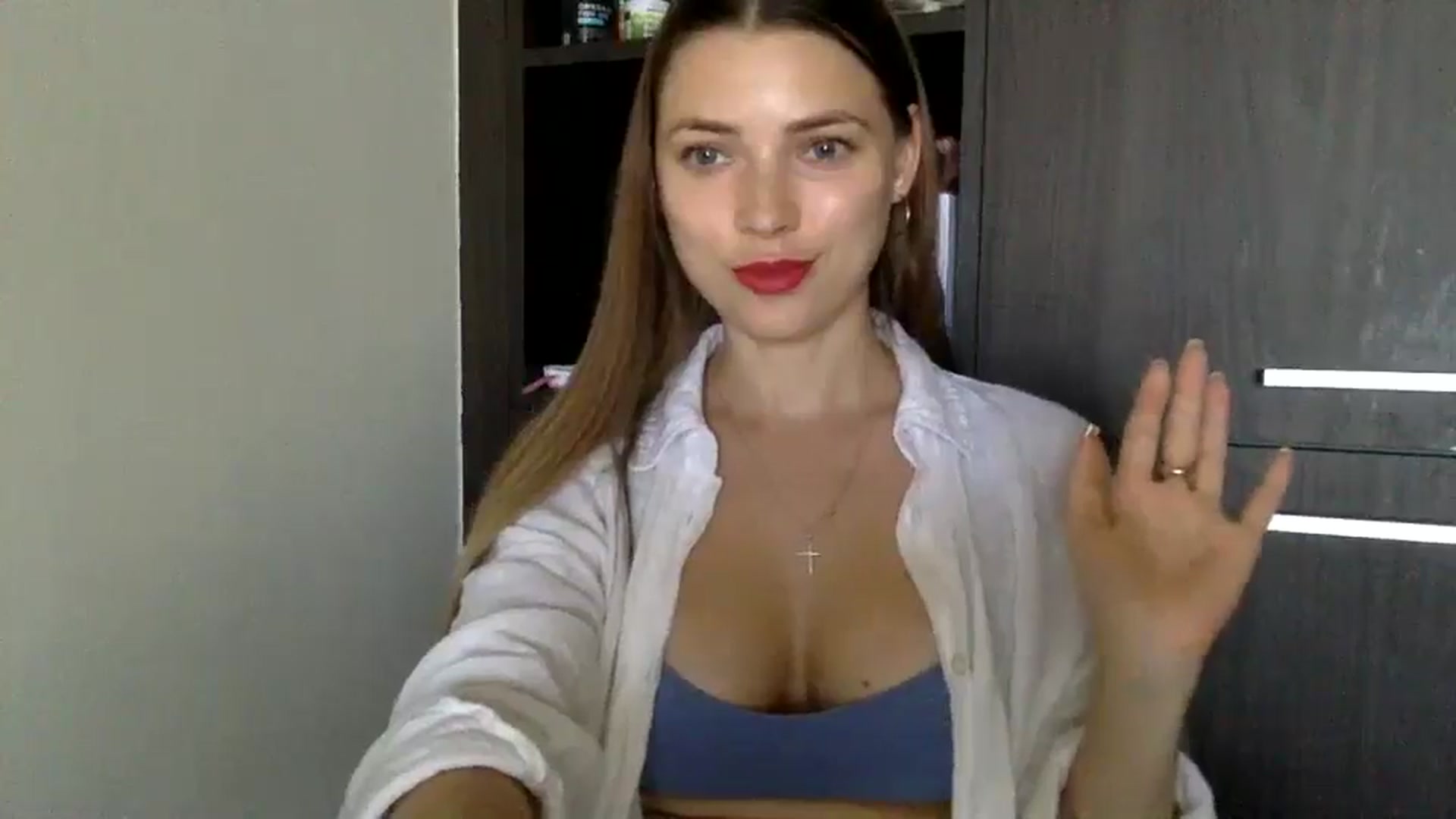 Gallery image thumbnail from Bestannforu's myfreecams stream on, 02/19/2025, 09:44 image 17 of 20