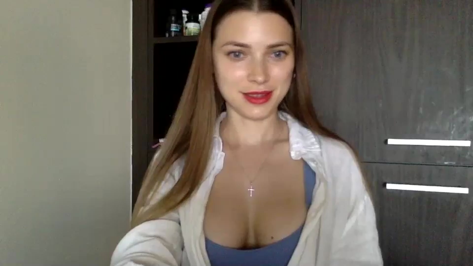 Gallery image thumbnail from Bestannforu's myfreecams stream on, 02/19/2025, 13:13 image 10 of 20