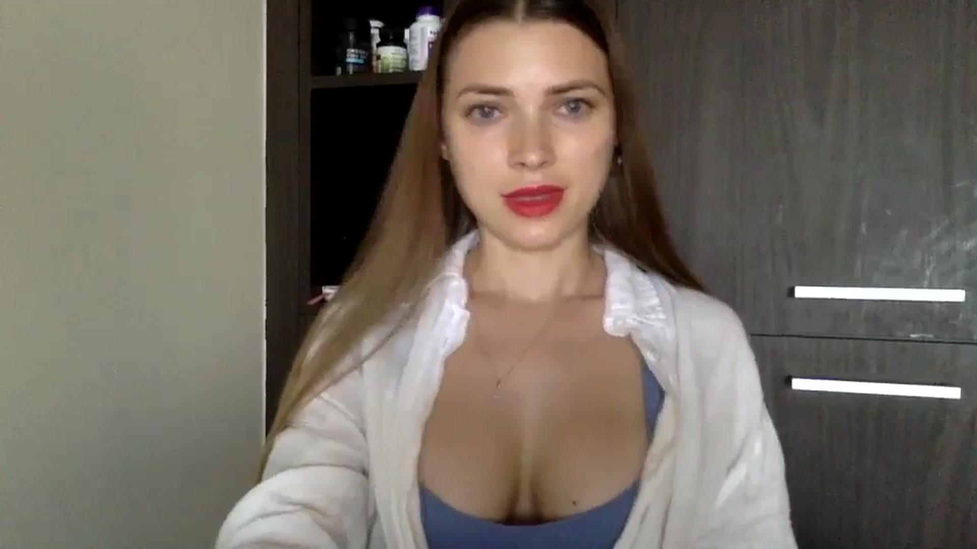 Gallery image thumbnail from Bestannforu's myfreecams stream on, 02/19/2025, 13:13 image 18 of 20