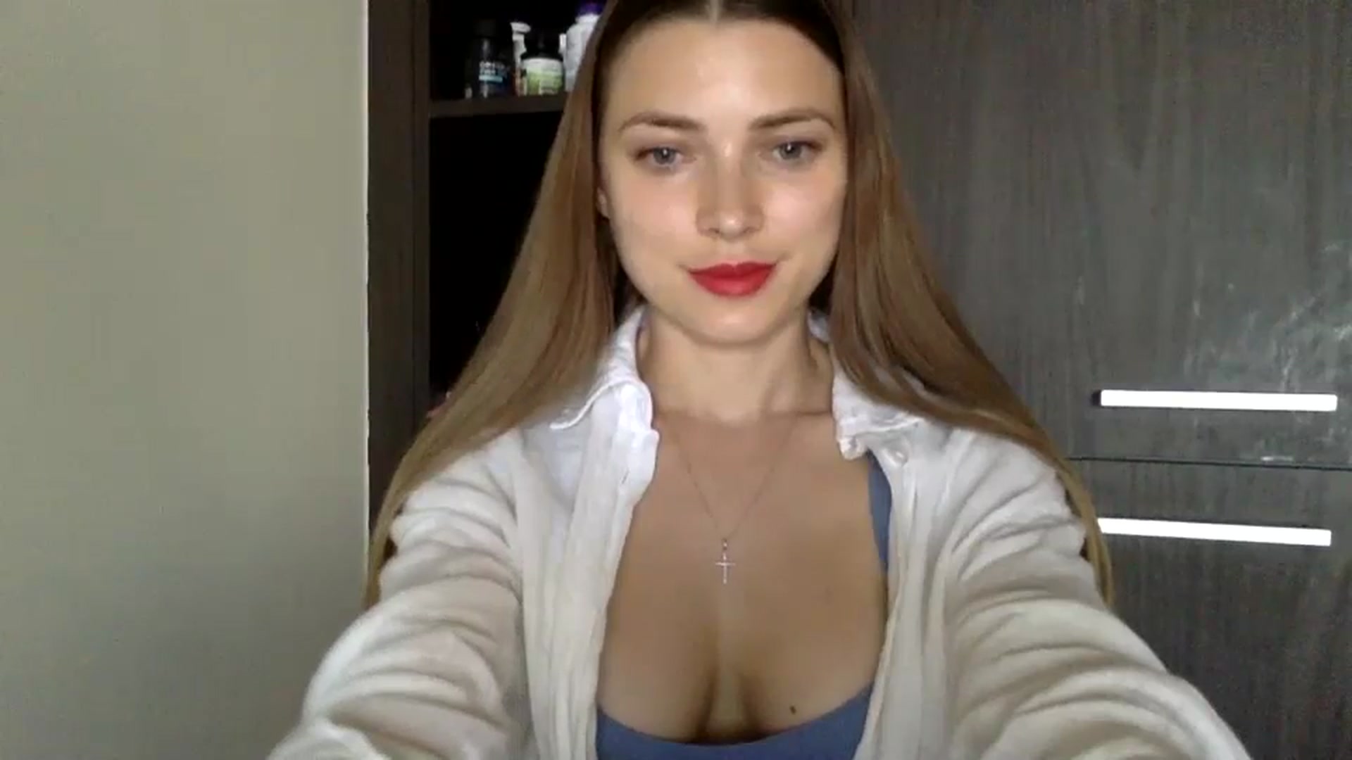 Gallery image thumbnail from Bestannforu's myfreecams stream on, 02/19/2025, 13:13 image 14 of 20
