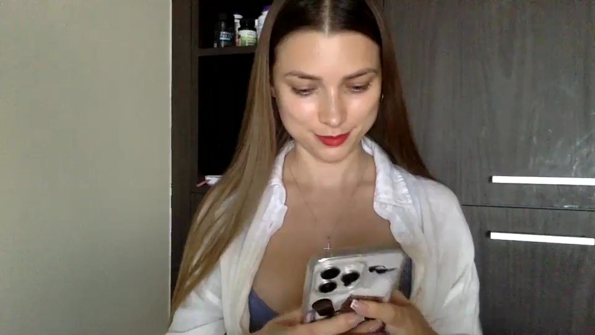 Gallery image thumbnail from Bestannforu's myfreecams stream on, 02/19/2025, 13:13 image 6 of 20