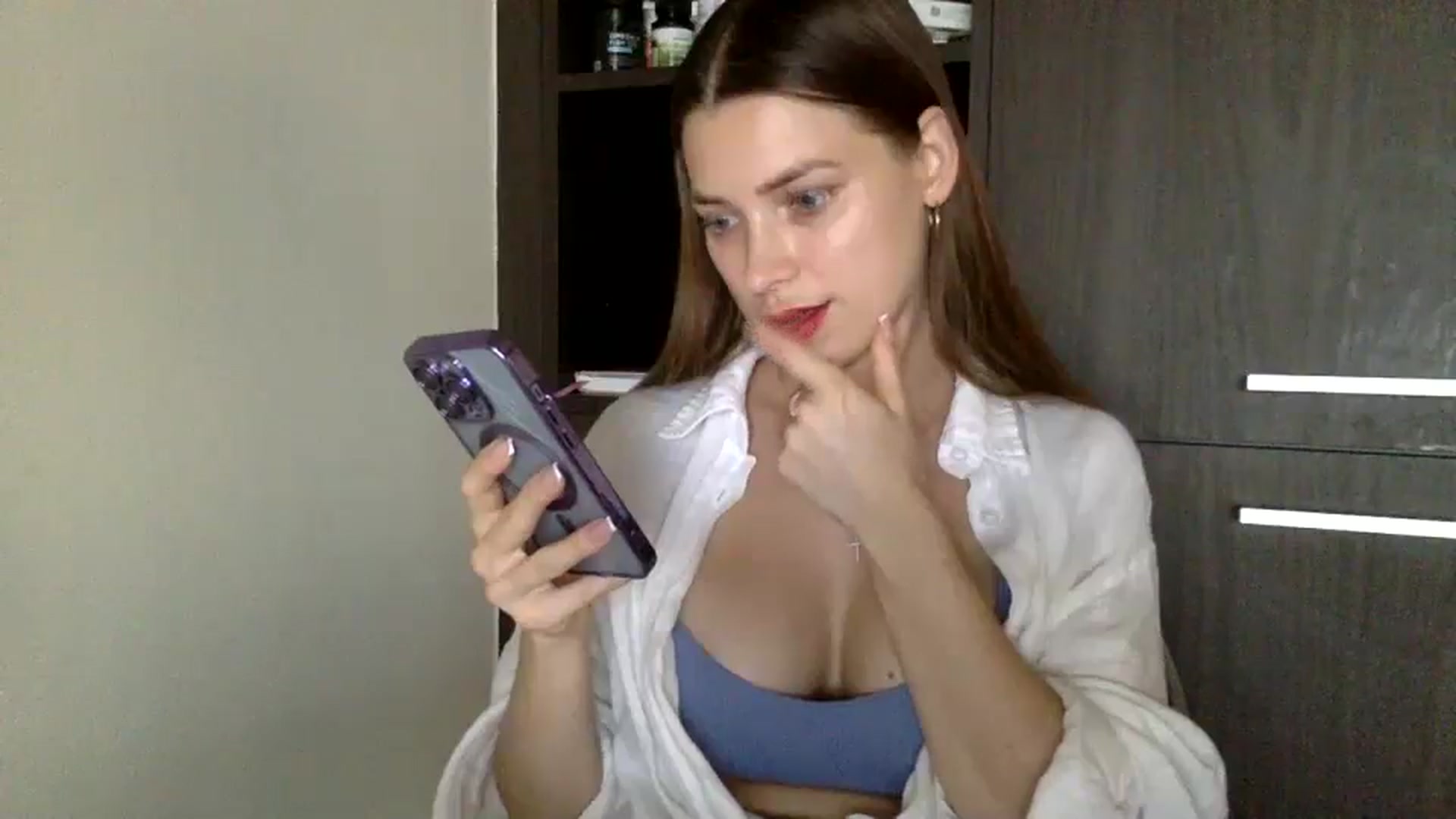 Gallery image thumbnail from Bestannforu's myfreecams stream on, 02/19/2025, 13:54 image 10 of 20