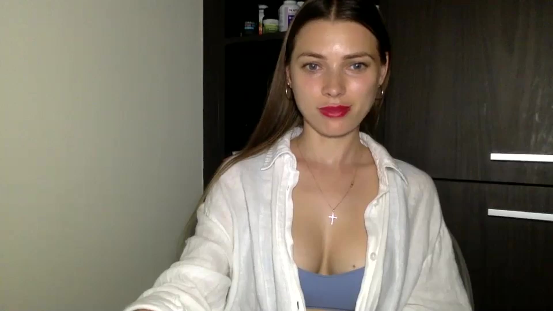 Gallery image thumbnail from Bestannforu's myfreecams stream on, 02/19/2025, 16:06 image 13 of 20