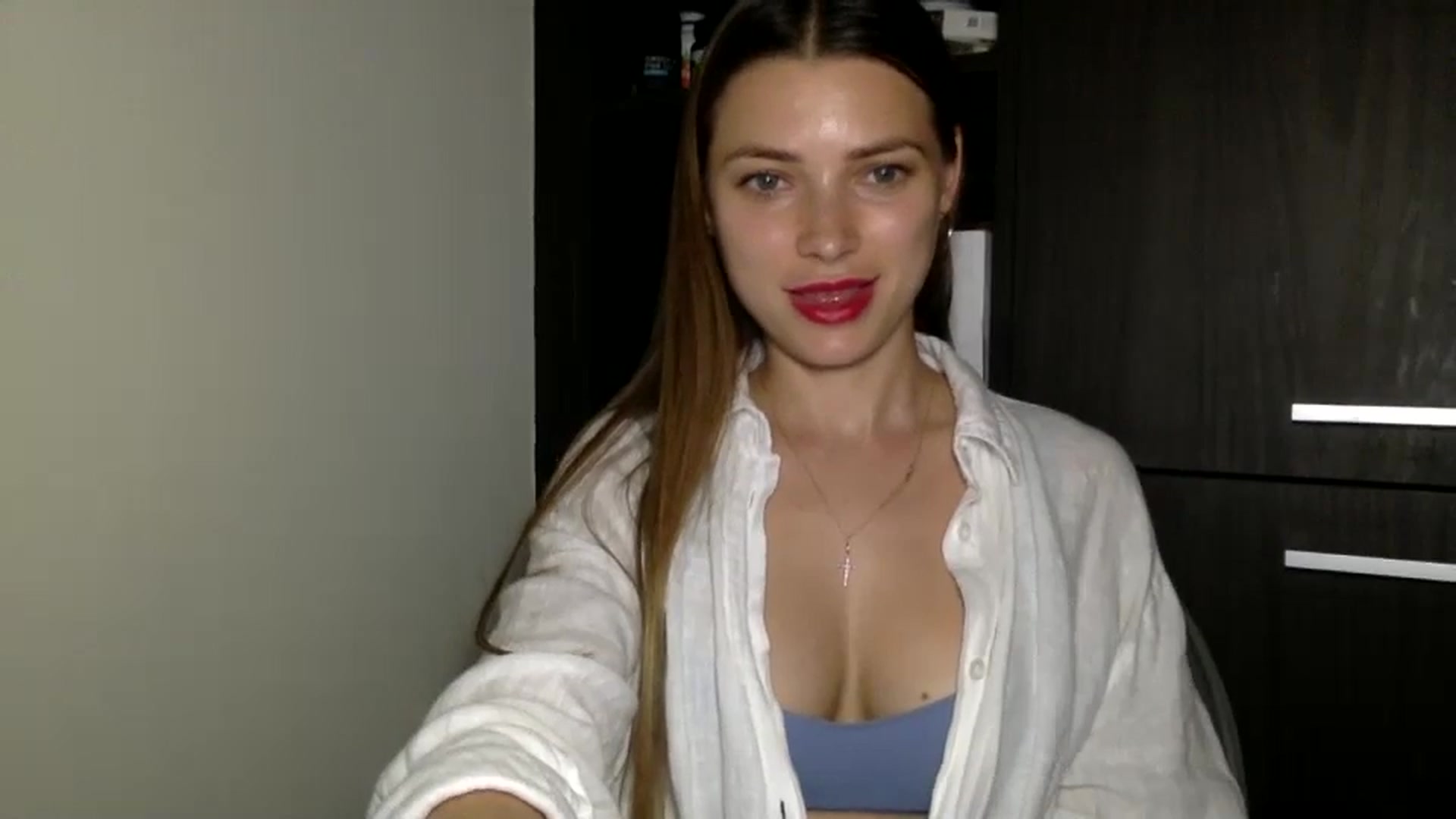 Gallery image thumbnail from Bestannforu's myfreecams stream on, 02/19/2025, 16:06 image 12 of 20