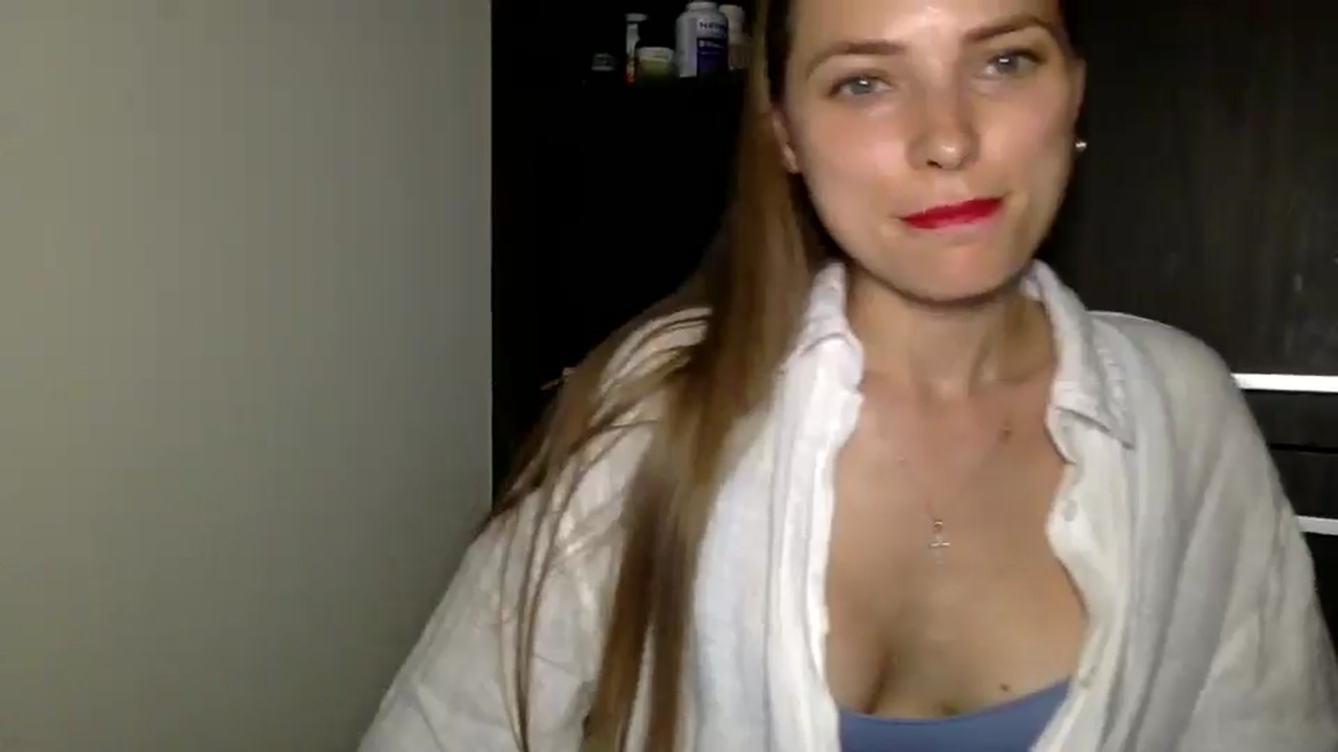 Gallery image thumbnail from Bestannforu's myfreecams stream on, 02/19/2025, 16:06 image 11 of 20