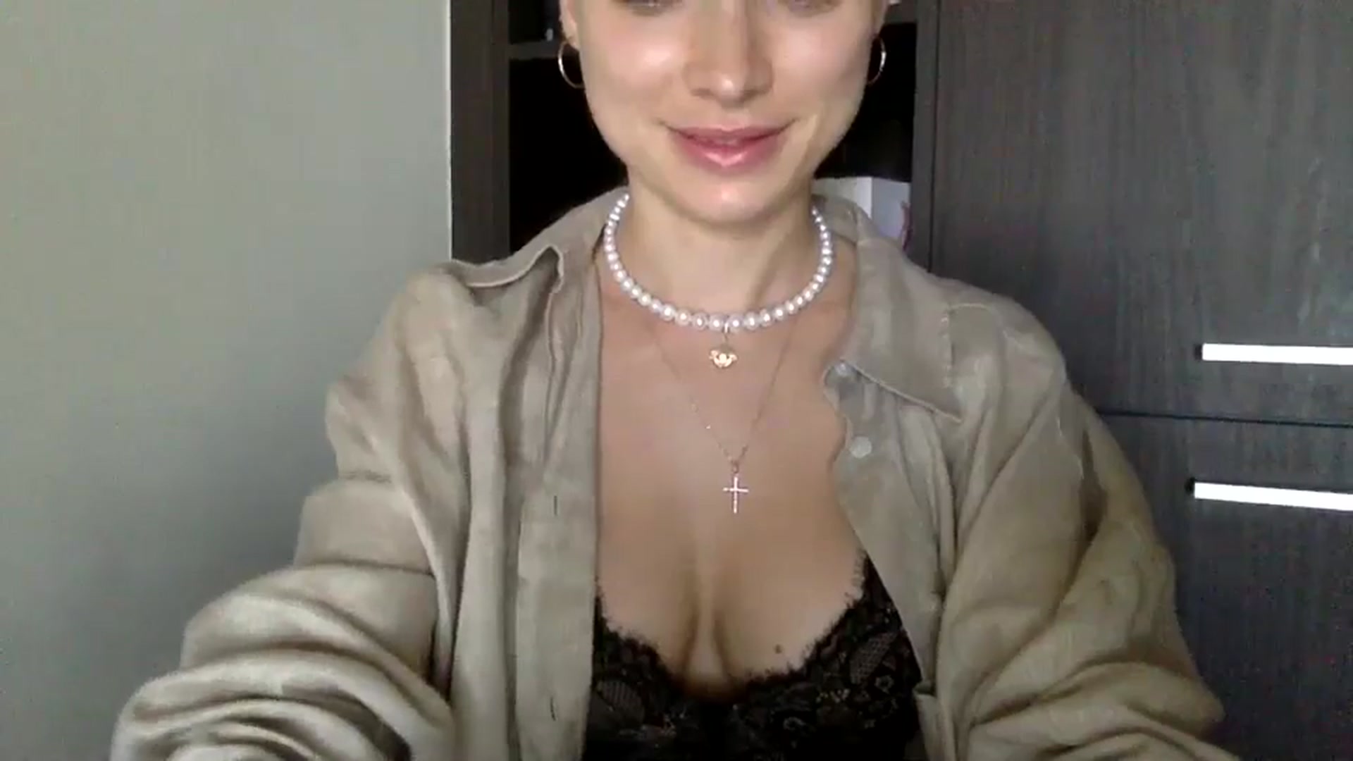 Gallery image thumbnail from Bestannforu's myfreecams stream on, 02/23/2025, 07:49 image 5 of 20
