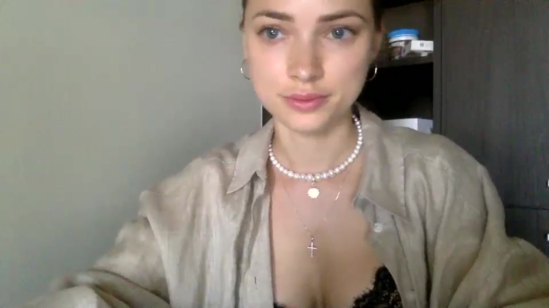 Gallery image thumbnail from Bestannforu's myfreecams stream on, 02/23/2025, 07:49 image 10 of 20