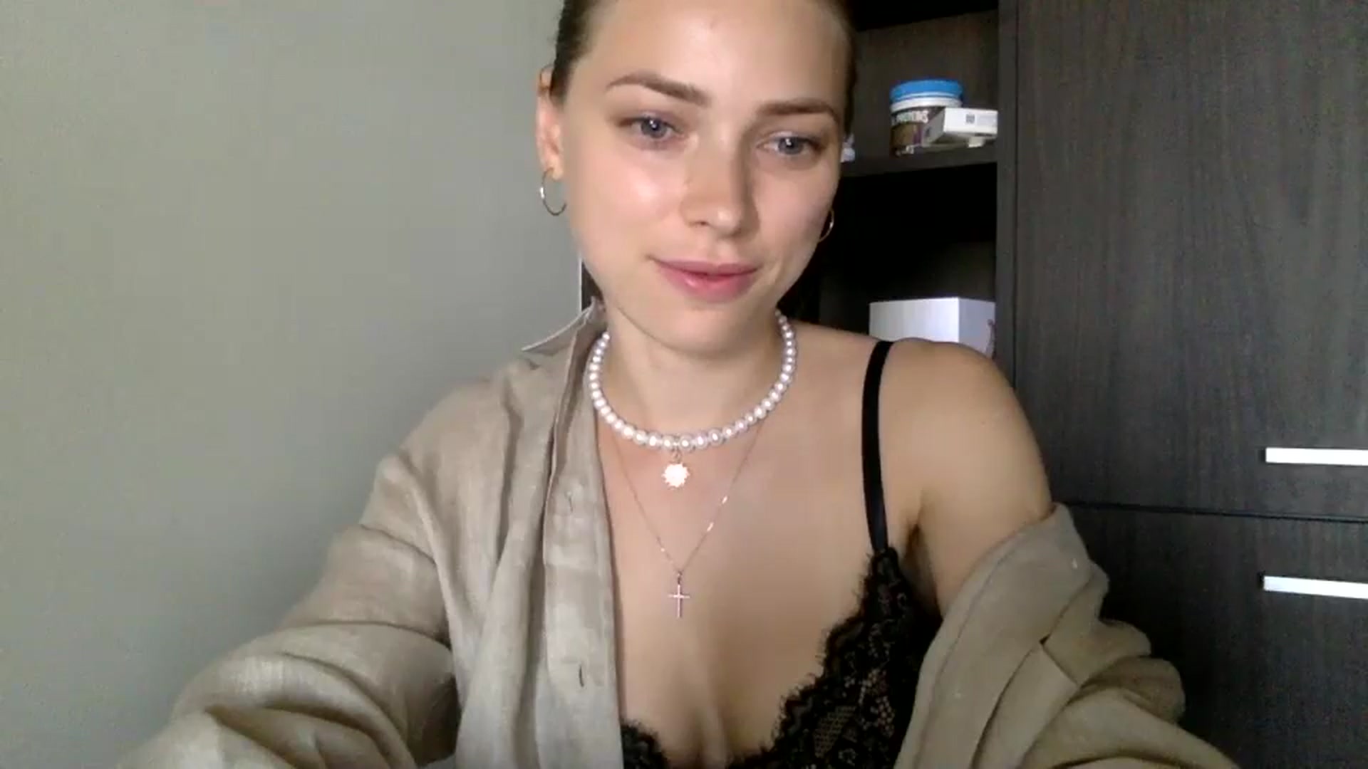 Gallery image thumbnail from Bestannforu's myfreecams stream on, 02/23/2025, 07:49 image 14 of 20