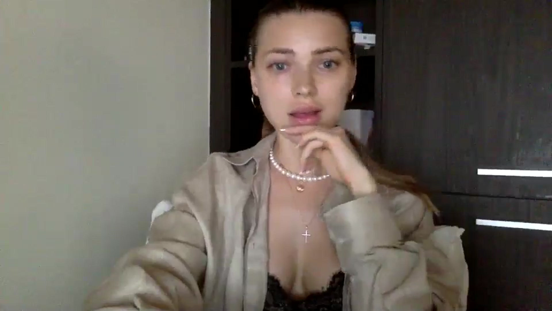 Gallery image thumbnail from Bestannforu's myfreecams stream on, 02/23/2025, 13:27 image 12 of 20