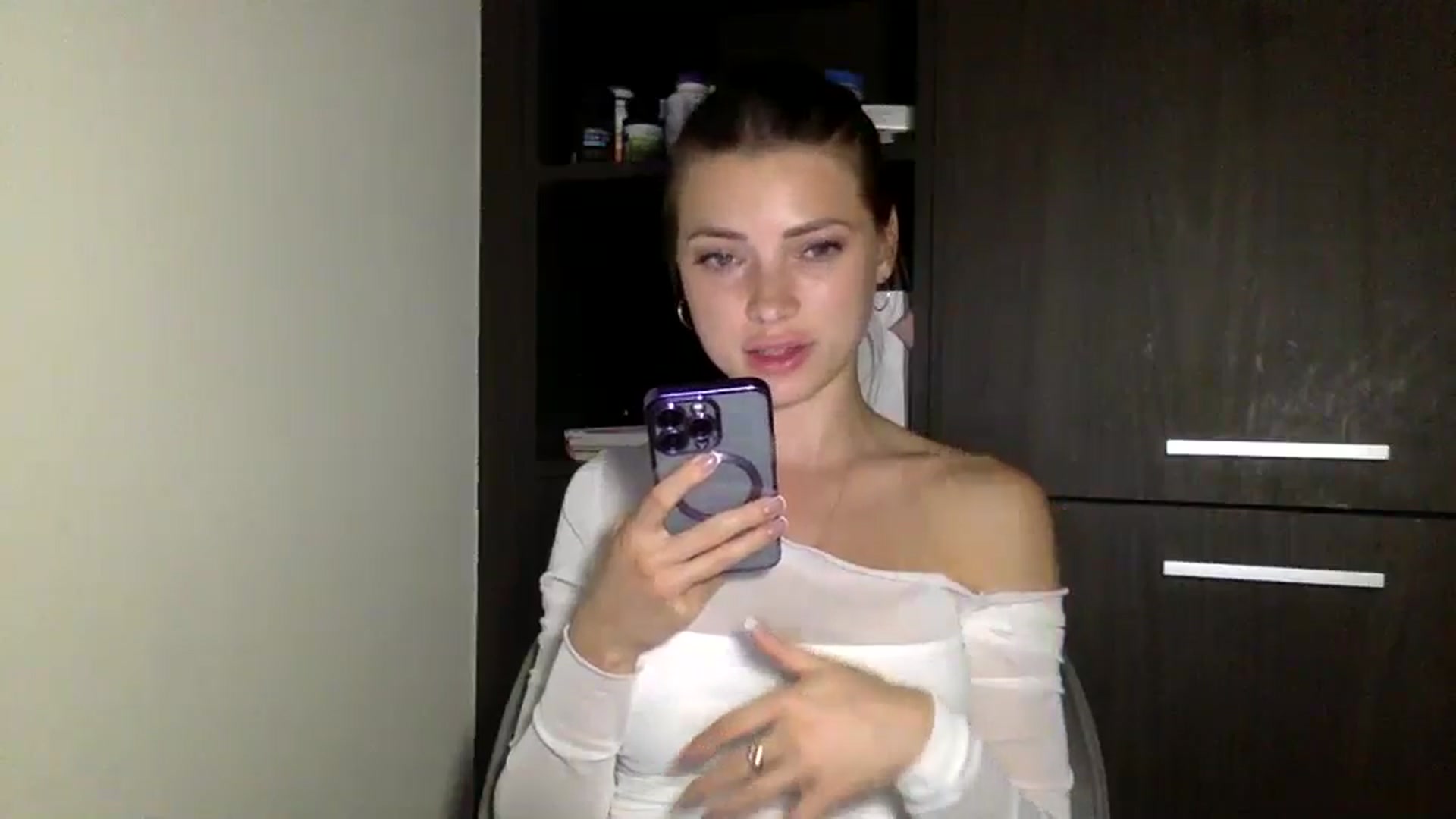 Gallery image thumbnail from Bestannforu's myfreecams stream on, 02/25/2025, 17:04 image 6 of 20