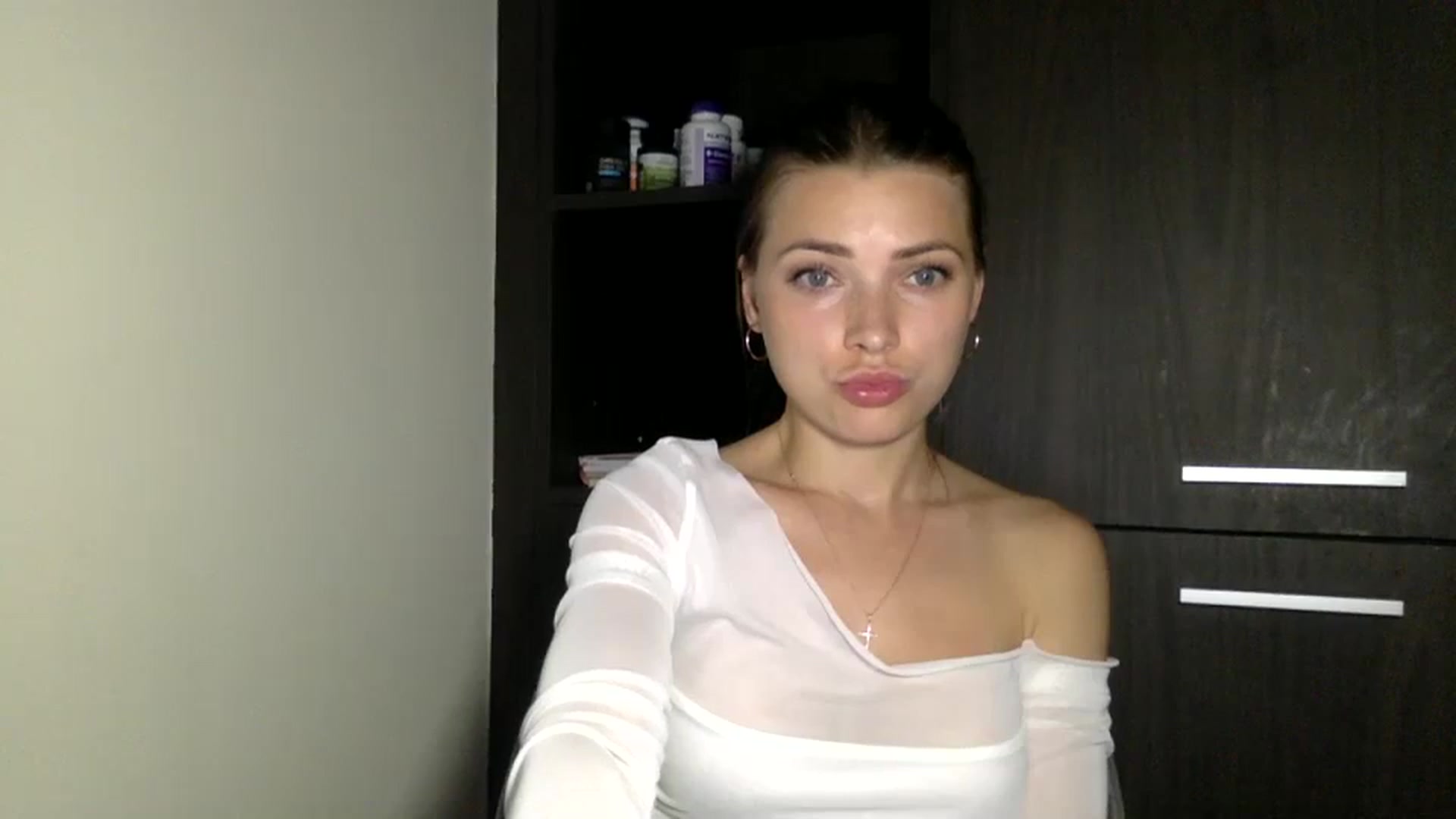 Gallery image thumbnail from Bestannforu's myfreecams stream on, 02/25/2025, 17:36 image 15 of 20