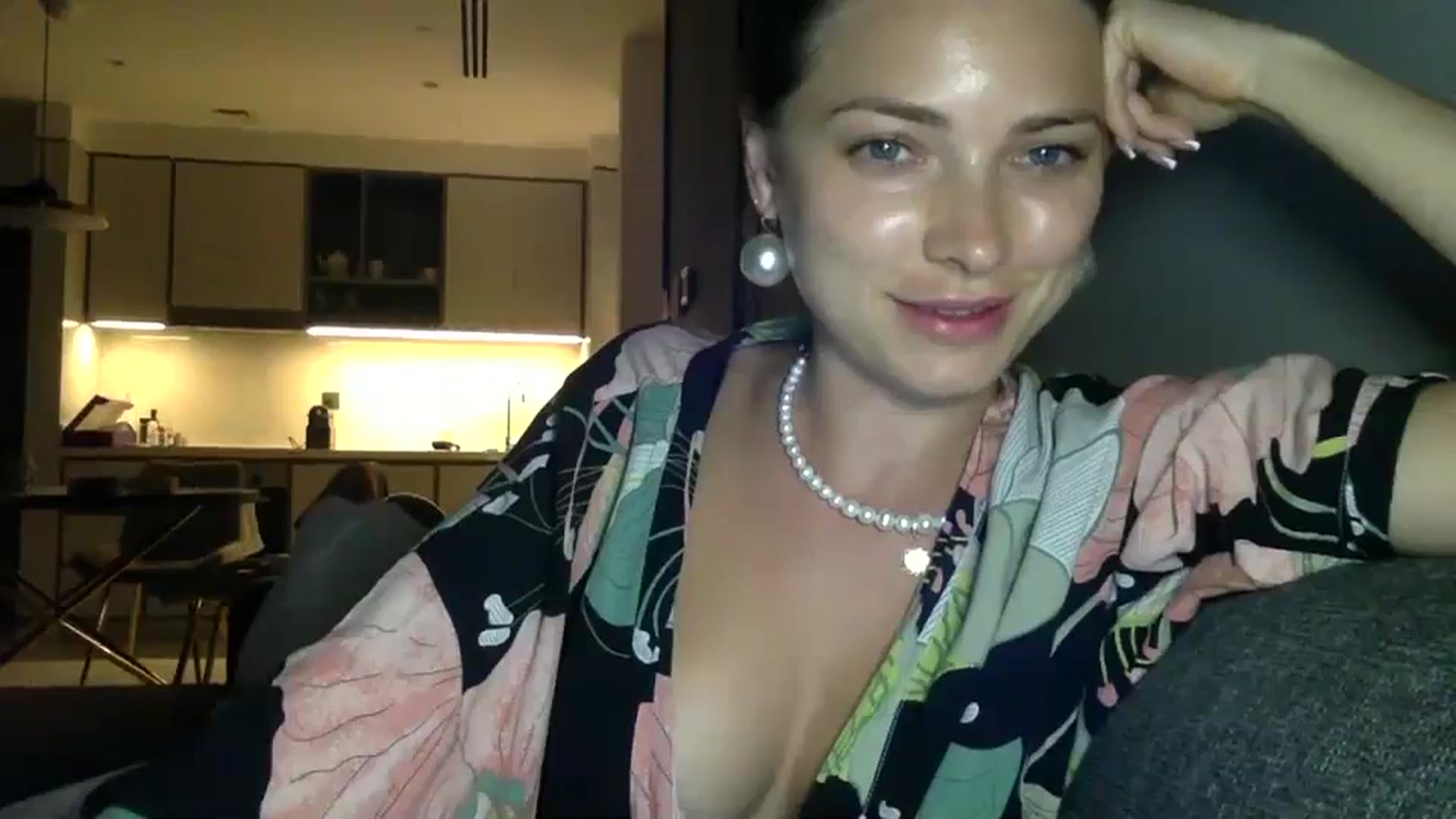 Gallery image thumbnail from Bestannforu's myfreecams stream on, 03/08/2025, 16:03 image 17 of 20