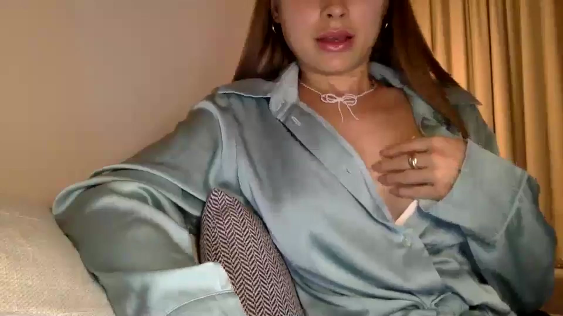 Gallery image thumbnail from Bestannforu's myfreecams stream on, 03/10/2025, 17:01 image 16 of 20