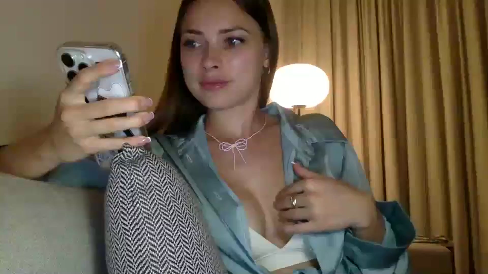 Gallery image thumbnail from Bestannforu's myfreecams stream on, 03/10/2025, 17:01 image 6 of 20