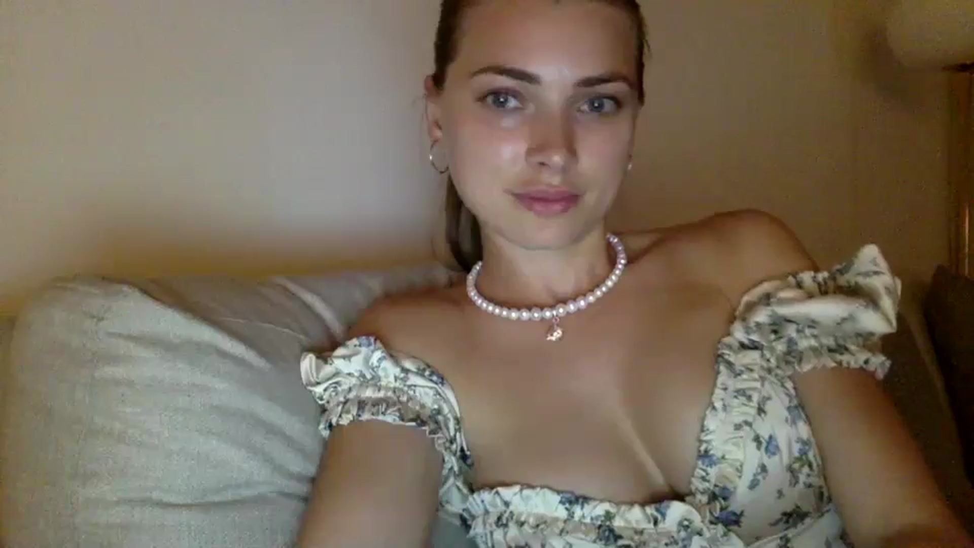 Gallery image thumbnail from Bestannforu's myfreecams stream on, 03/12/2025, 16:31 image 20 of 20