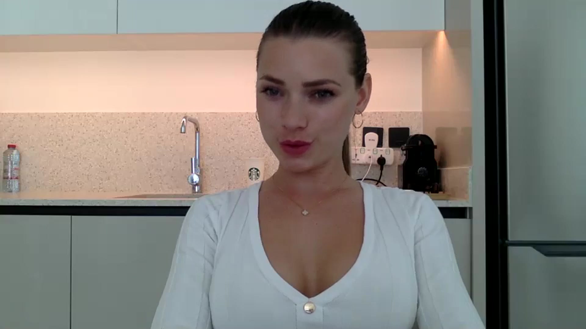 Gallery image thumbnail from Bestannforu's myfreecams stream on, 03/15/2025, 12:18 image 7 of 20