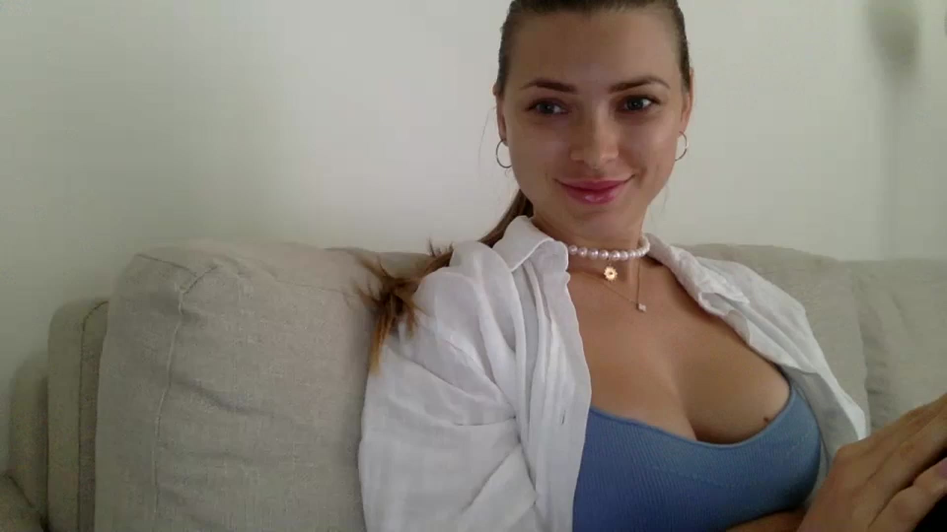 Gallery image thumbnail from Bestannforu's myfreecams stream on, 03/17/2025, 08:25 image 5 of 20