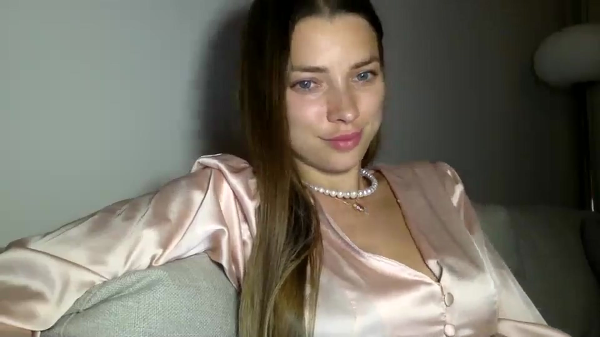 Gallery image thumbnail from Bestannforu's myfreecams stream on, 03/17/2025, 19:30 image 16 of 20