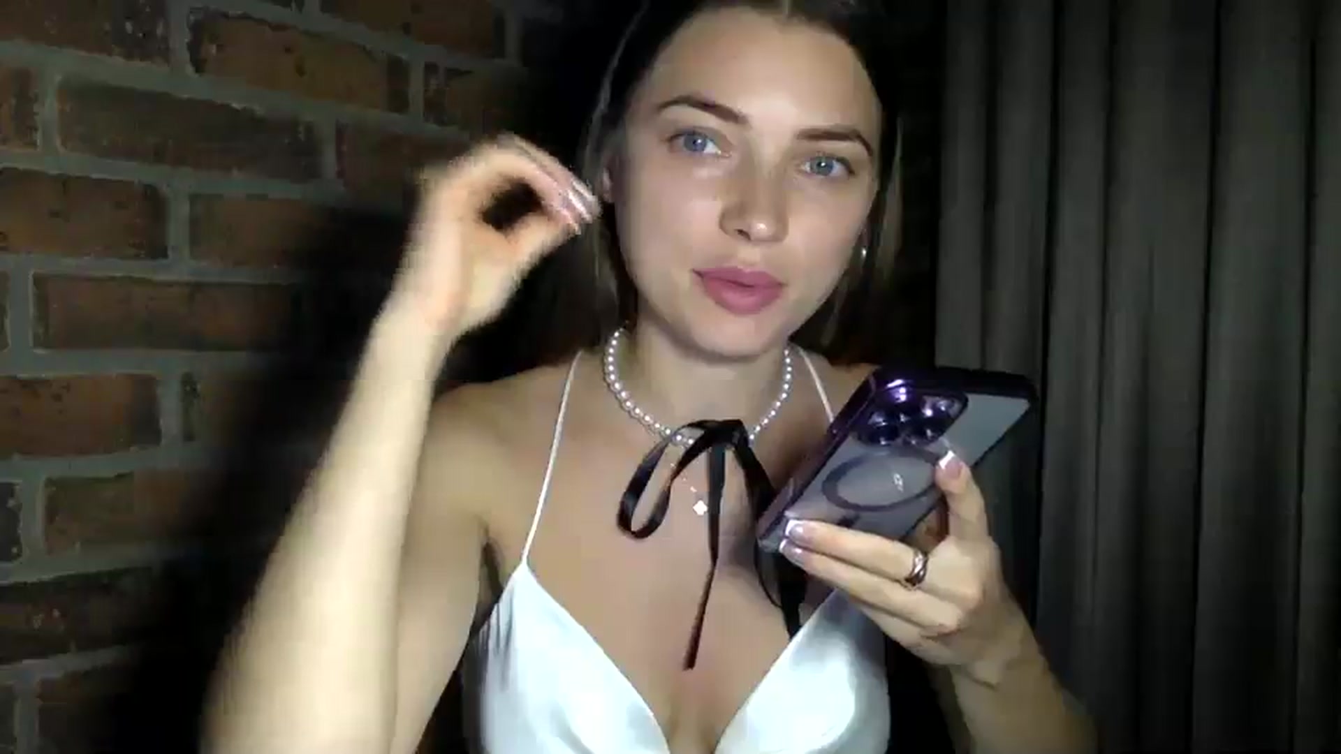Gallery image thumbnail from Bestannforu's myfreecams stream on, 03/25/2025, 12:25 image 8 of 20