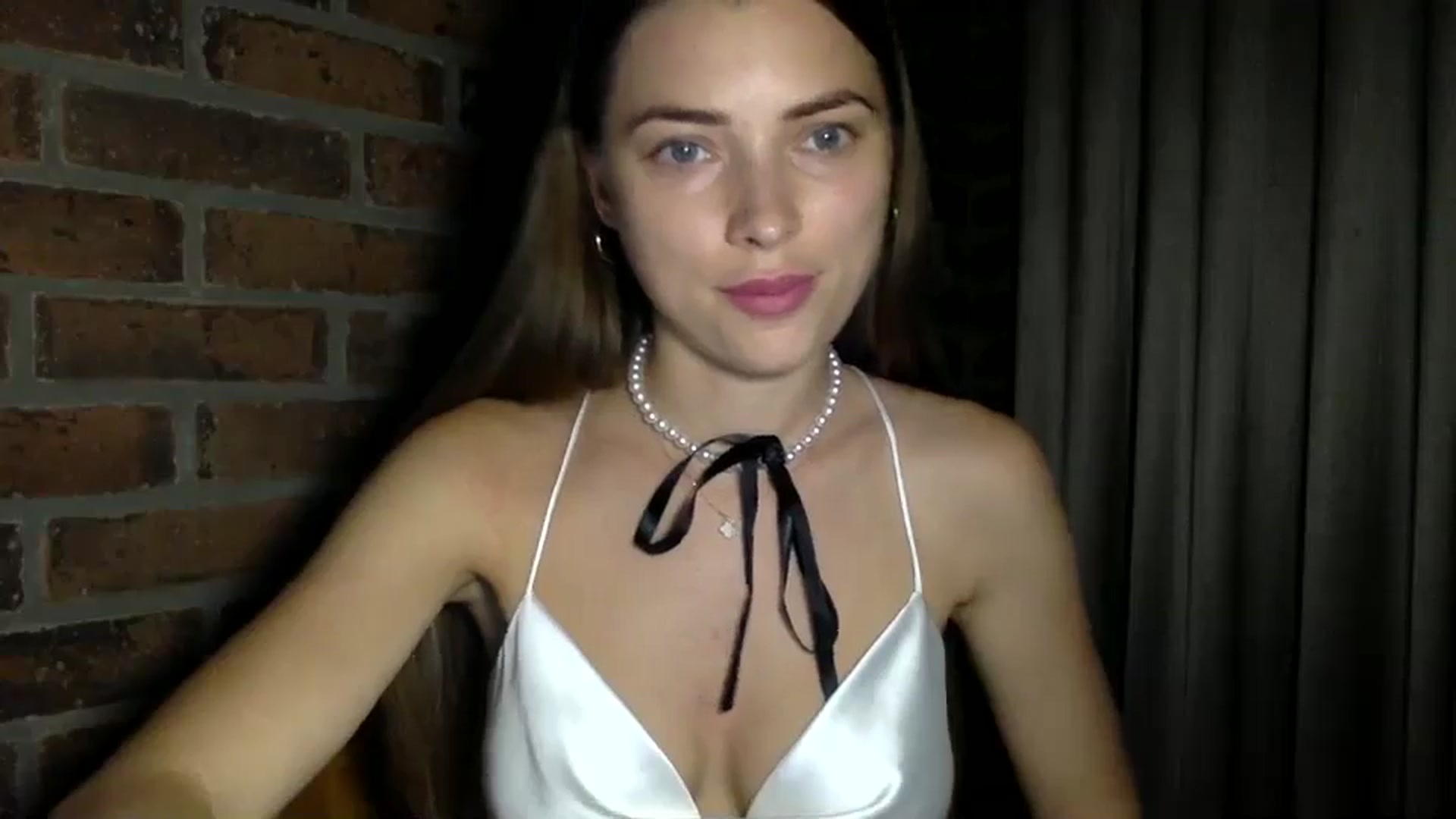 Gallery image thumbnail from Bestannforu's myfreecams stream on, 03/25/2025, 12:25 image 10 of 20