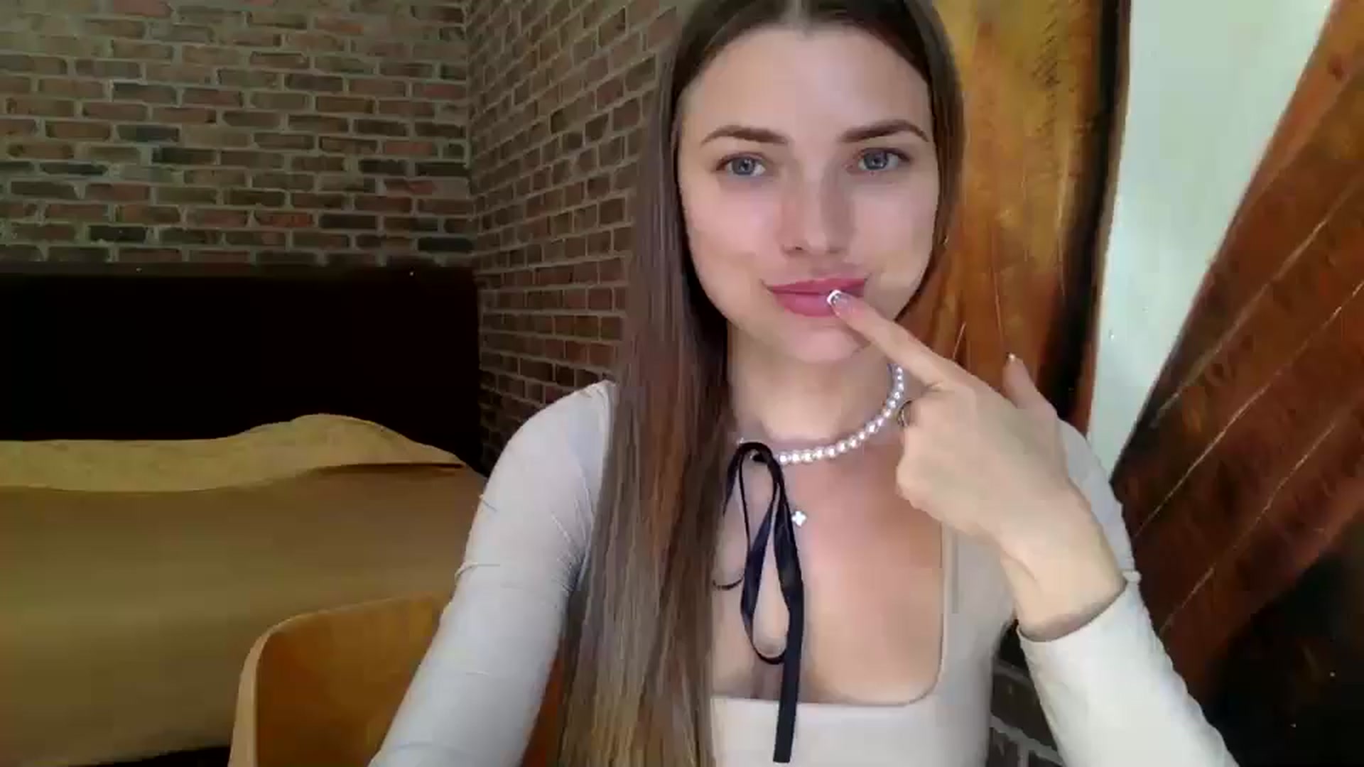 Gallery image thumbnail from Bestannforu's myfreecams stream on, 04/05/2025, 07:50 image 10 of 20