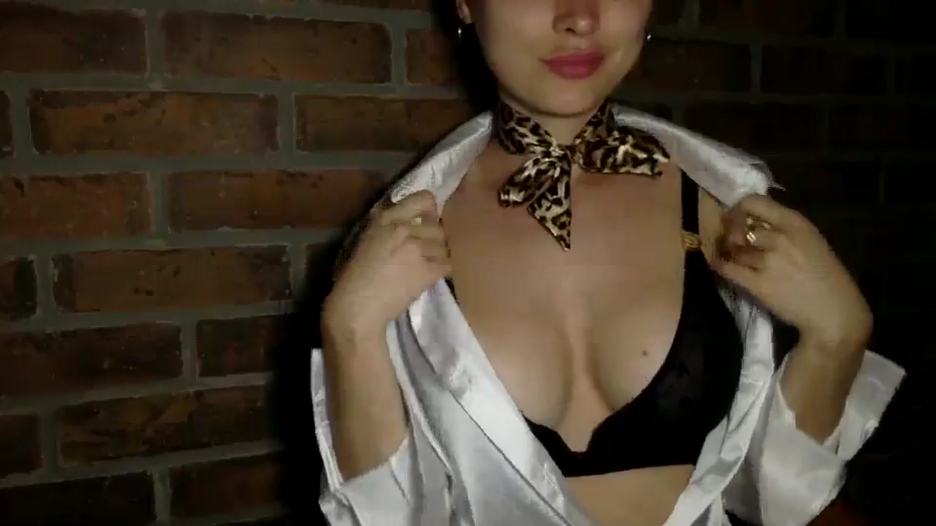 Gallery image thumbnail from Bestannforu's myfreecams stream on, 04/13/2025, 15:47 image 6 of 20