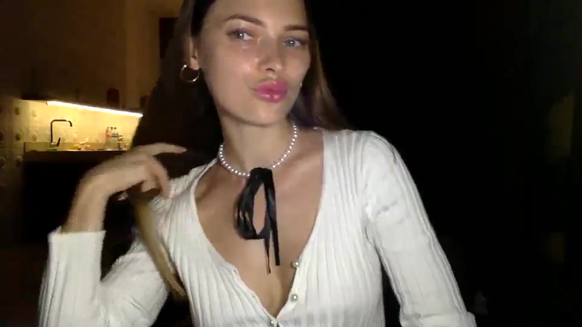 Gallery image thumbnail from Bestannforu's myfreecams stream on, 04/26/2025, 11:10 image 8 of 20