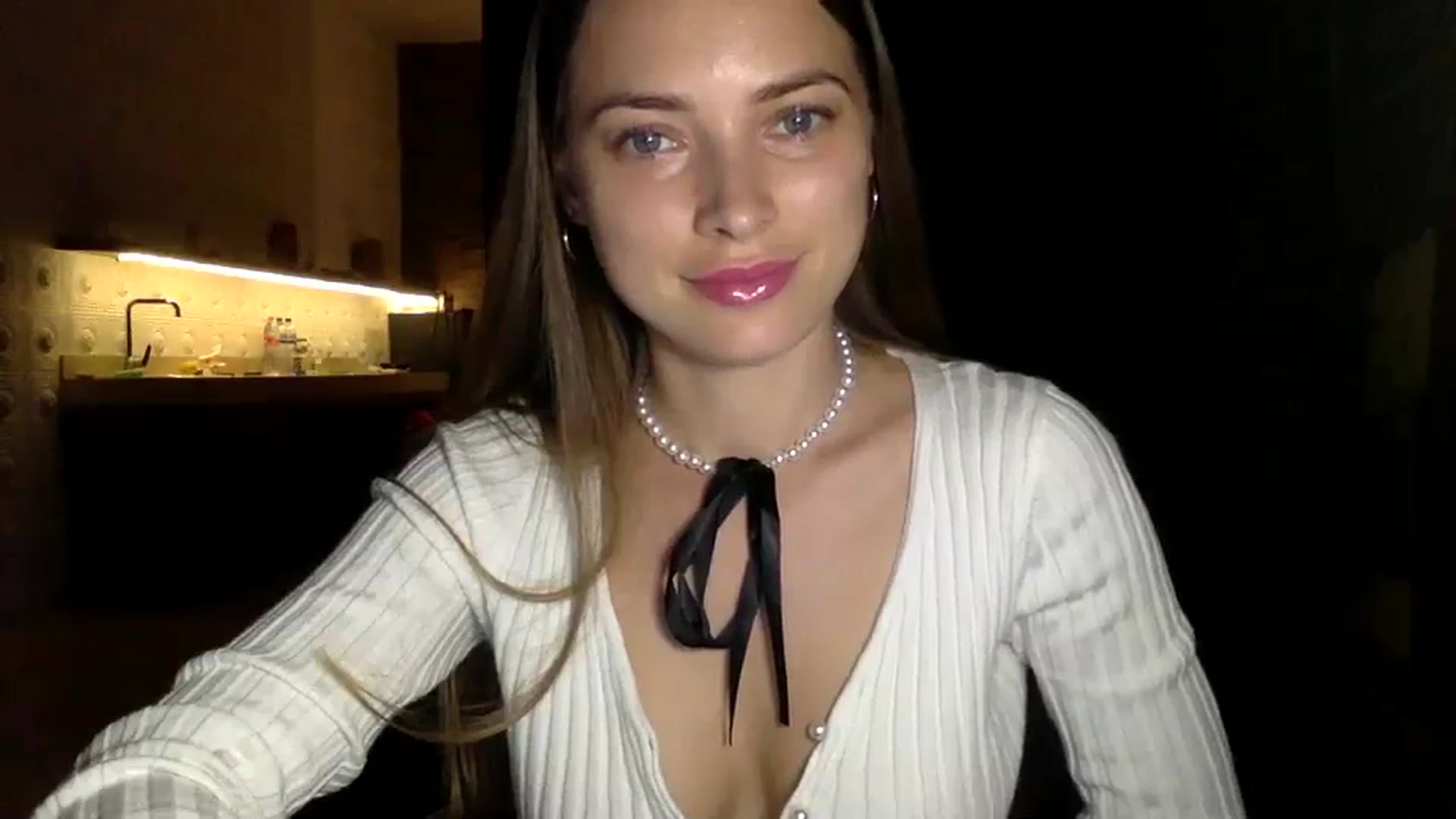 Gallery image thumbnail from Bestannforu's myfreecams stream on, 04/26/2025, 11:10 image 10 of 20