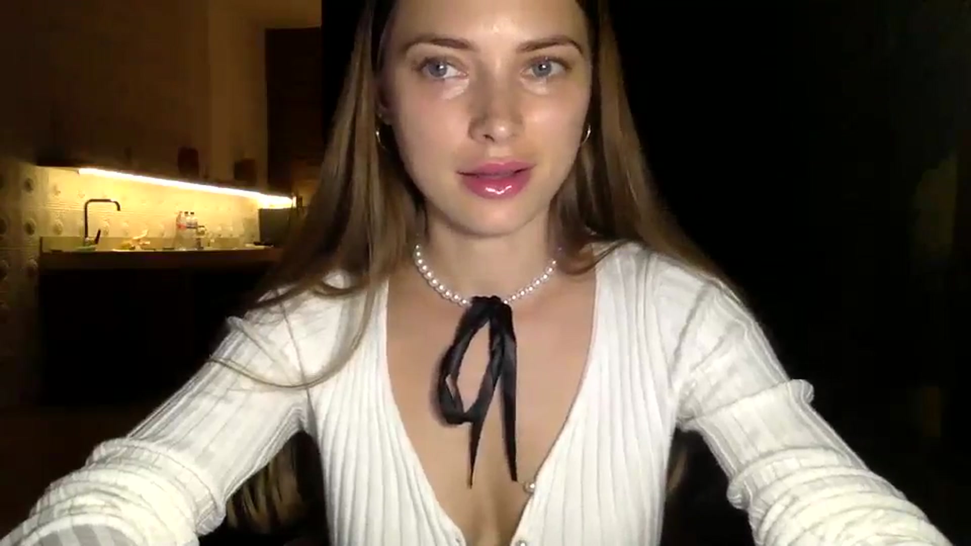 Gallery image thumbnail from Bestannforu's myfreecams stream on, 04/26/2025, 11:10 image 5 of 20