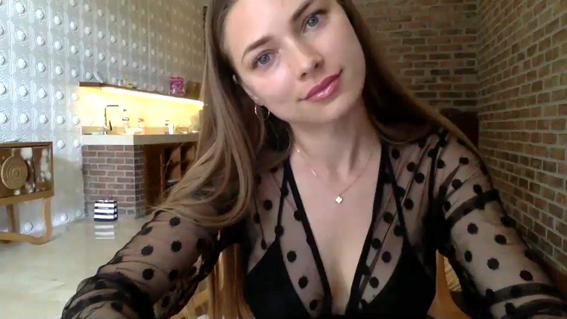 Gallery image thumbnail from Bestannforu's myfreecams stream on, 04/28/2025, 06:57 image 6 of 20