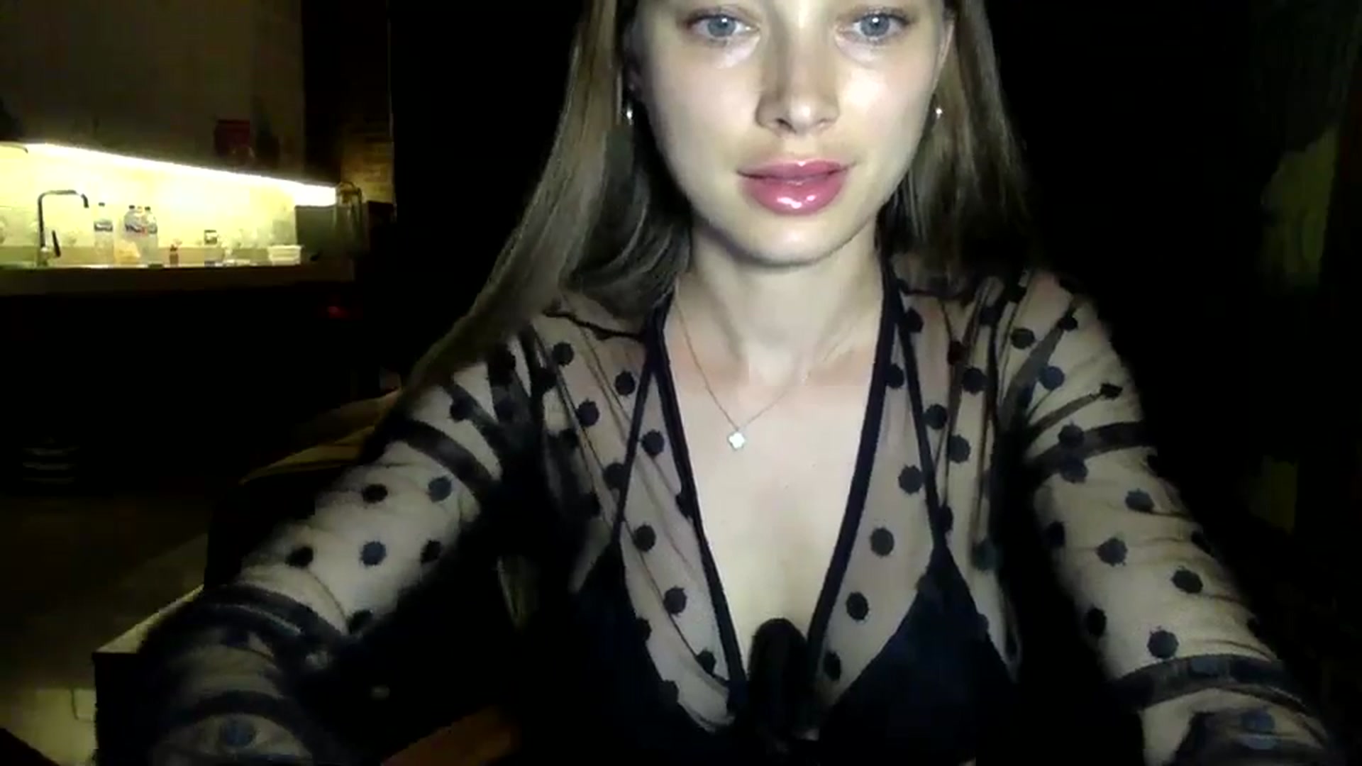 Gallery image thumbnail from Bestannforu's myfreecams stream on, 04/28/2025, 13:06 image 4 of 20