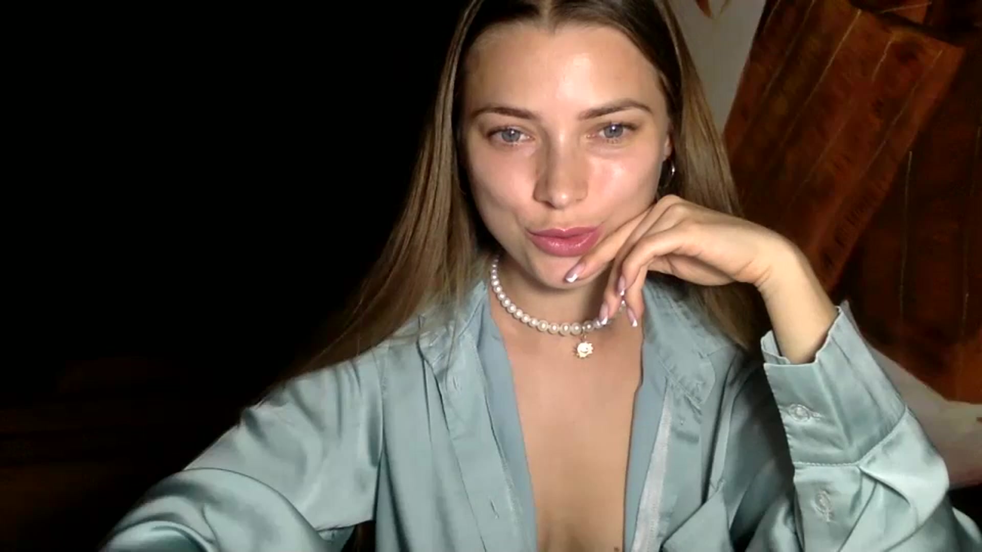 Gallery image thumbnail from Bestannforu's myfreecams stream on, 05/08/2025, 11:29 image 16 of 20