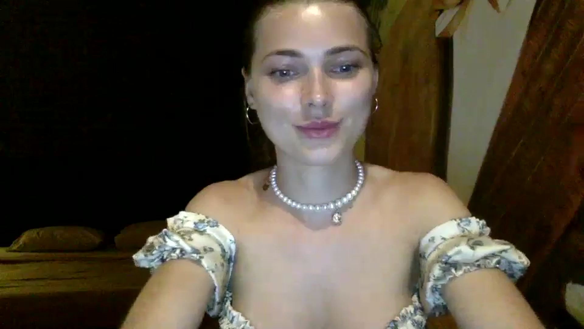 Gallery image thumbnail from Bestannforu's myfreecams stream on, 05/09/2025, 13:32 image 7 of 20