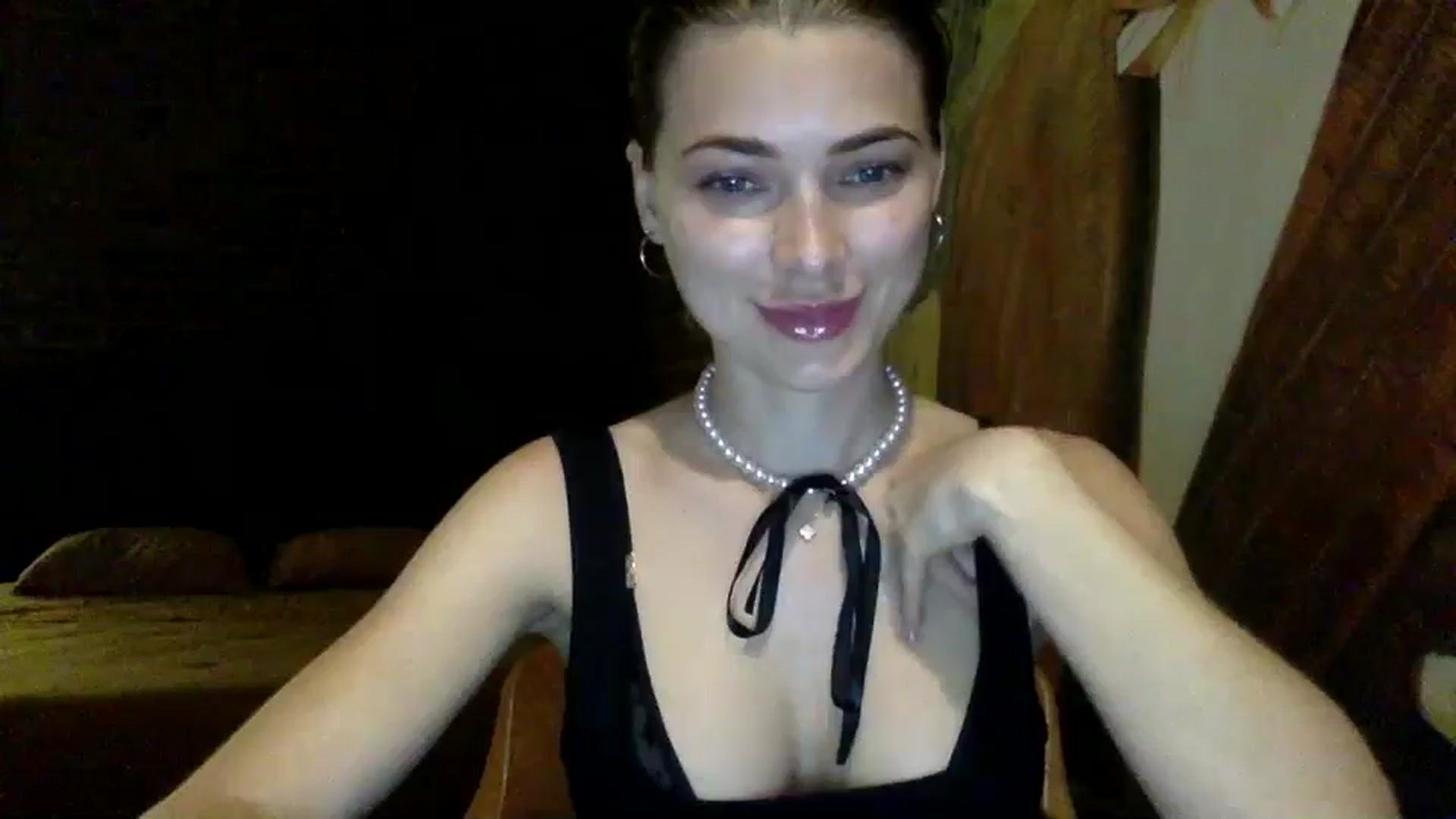 Gallery image thumbnail from Bestannforu's myfreecams stream on, 05/12/2025, 14:18 image 12 of 20