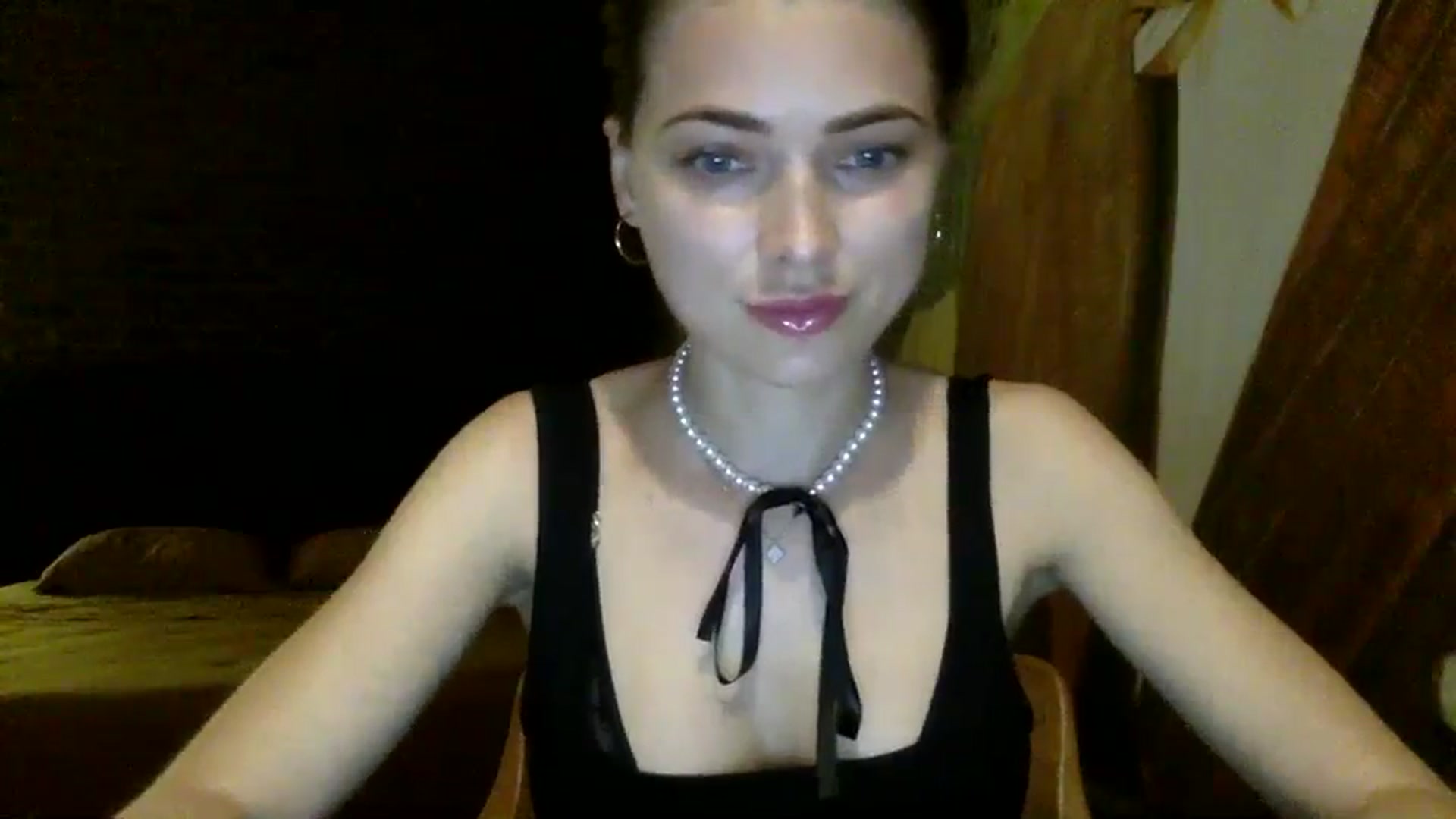 Gallery image thumbnail from Bestannforu's myfreecams stream on, 05/12/2025, 14:18 image 15 of 20
