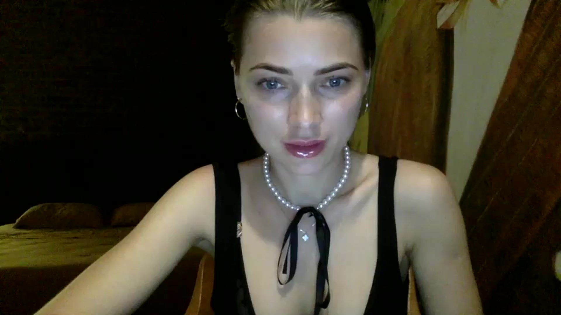 Gallery image thumbnail from Bestannforu's myfreecams stream on, 05/12/2025, 14:18 image 18 of 20