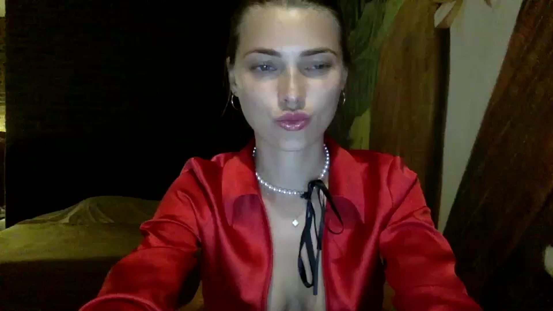 Gallery image thumbnail from Bestannforu's myfreecams stream on, 05/21/2025, 14:03 image 13 of 20
