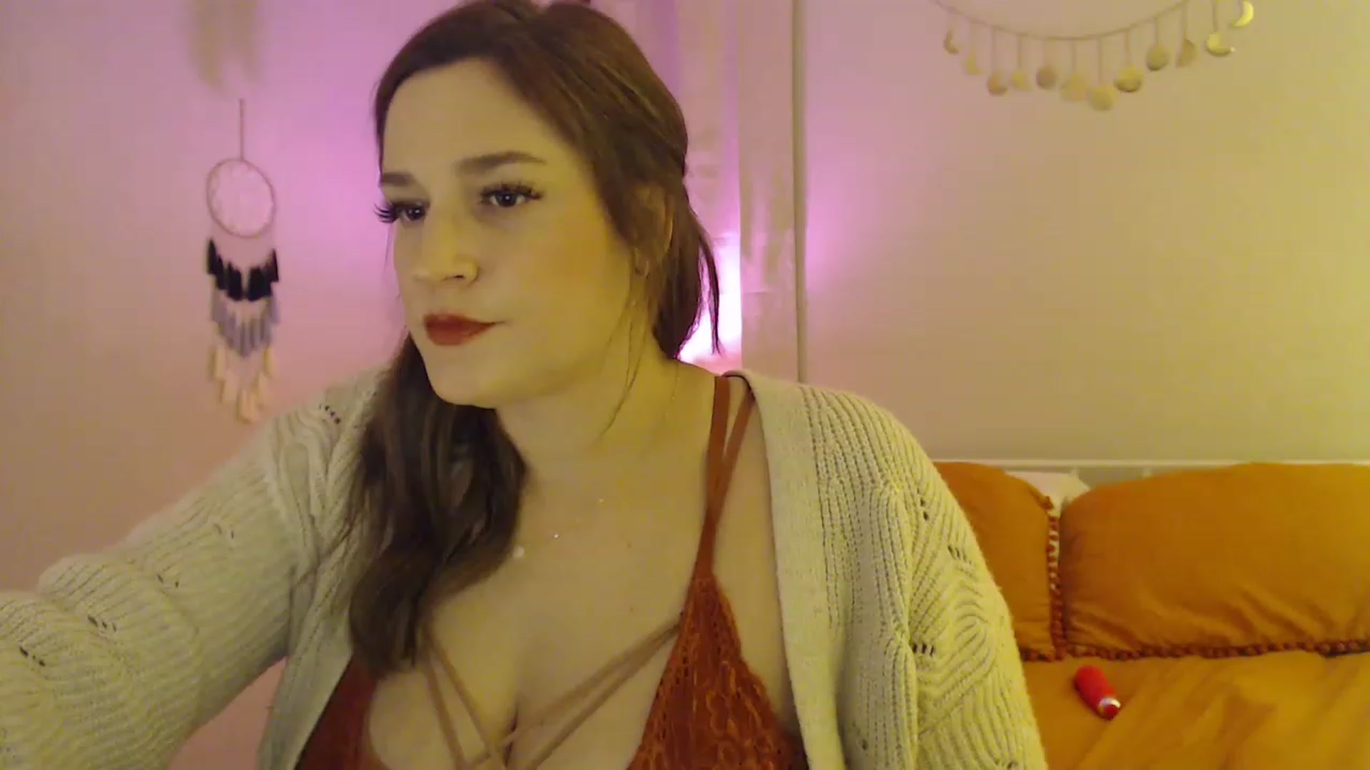 Gallery image thumbnail from Beth_Blakeley's myfreecams stream on, 12/04/2022, 05:38 image 2 of 20