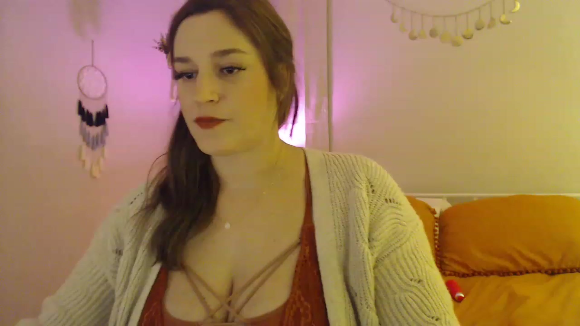 Gallery image thumbnail from Beth_Blakeley's myfreecams stream on, 12/04/2022, 05:38 image 1 of 20
