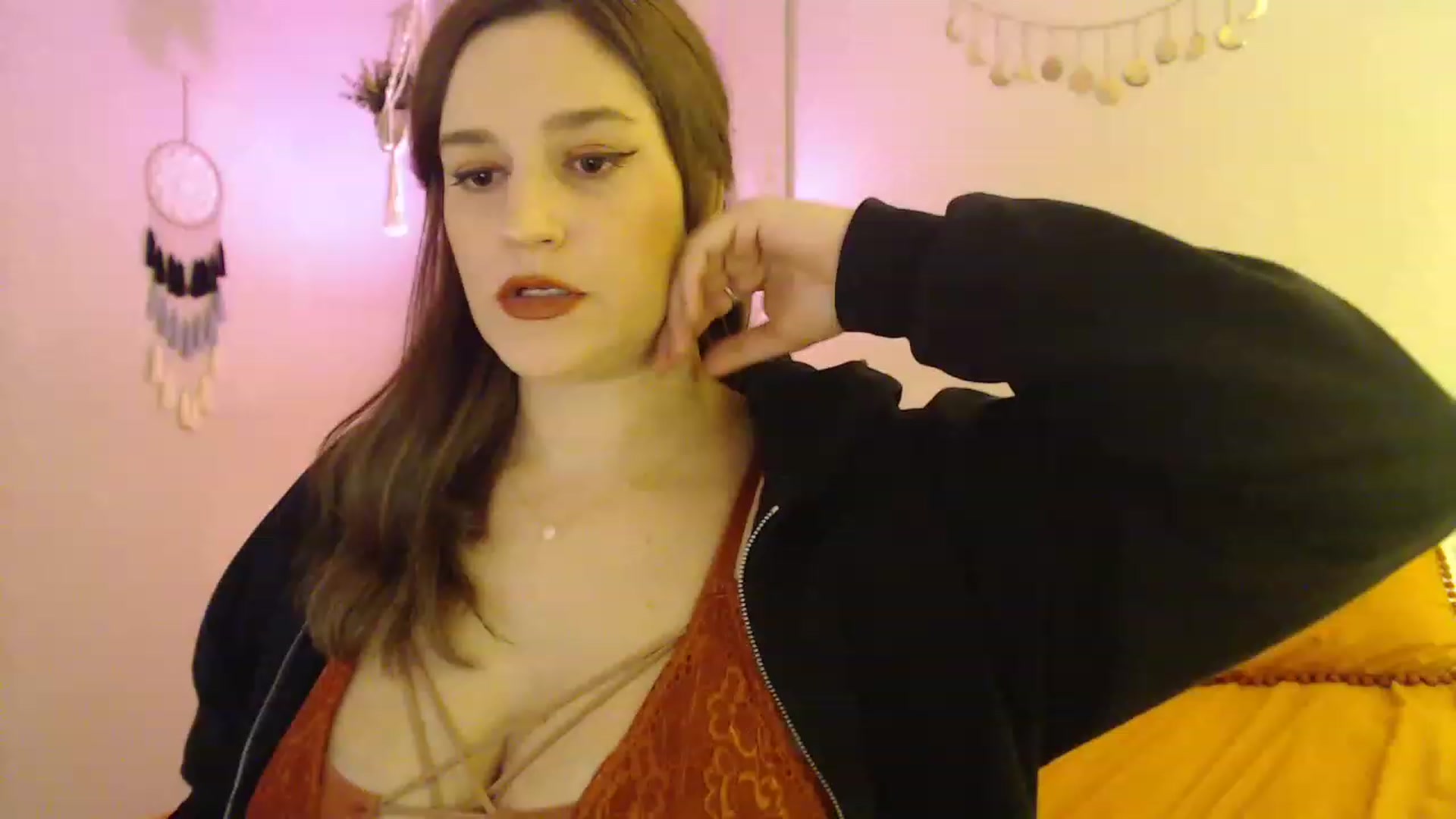 Gallery image thumbnail from Beth_Blakeley's myfreecams stream on, 12/11/2022, 02:52 image 14 of 20