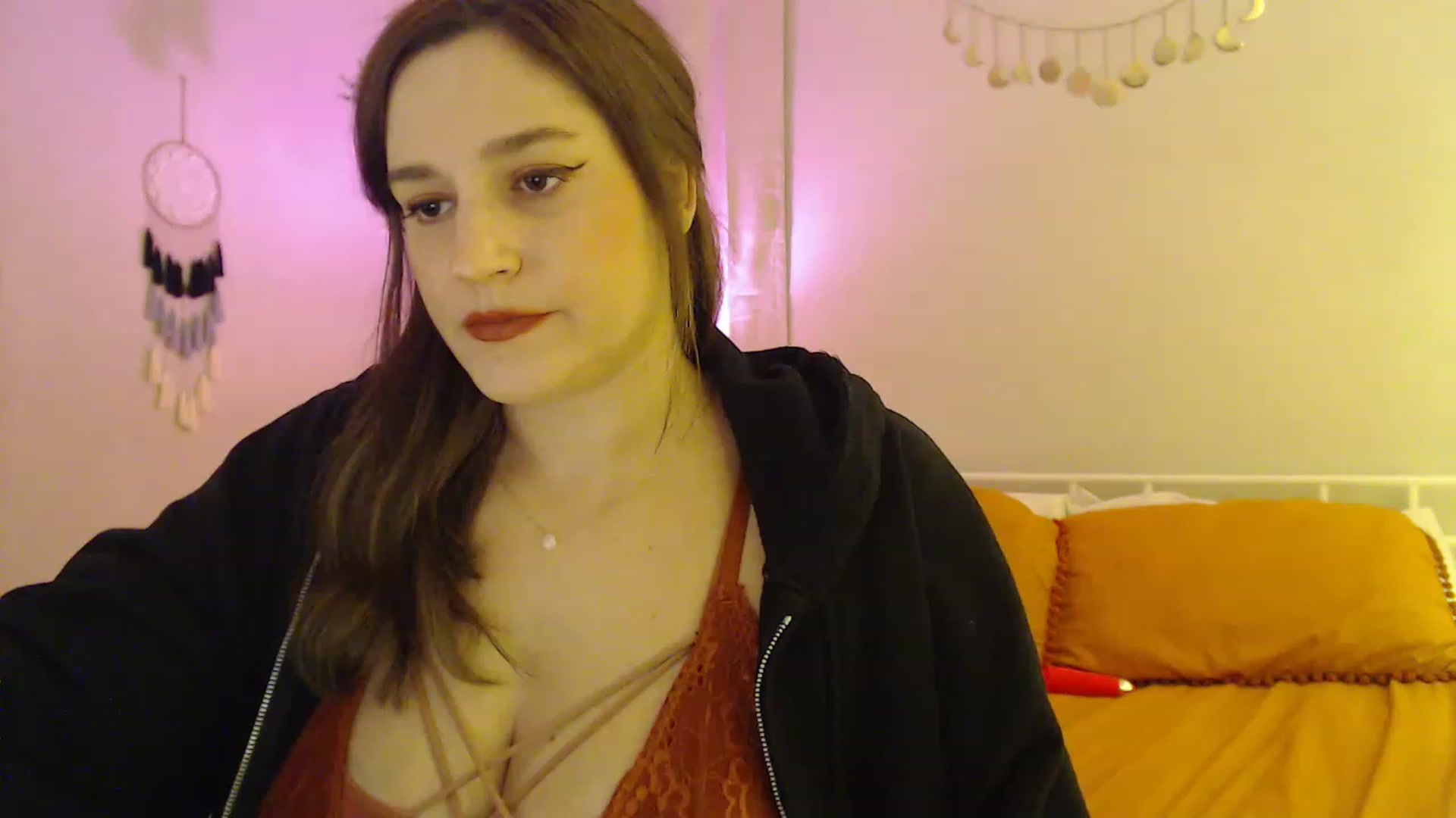 Gallery image thumbnail from Beth_Blakeley's myfreecams stream on, 12/11/2022, 02:52 image 15 of 20