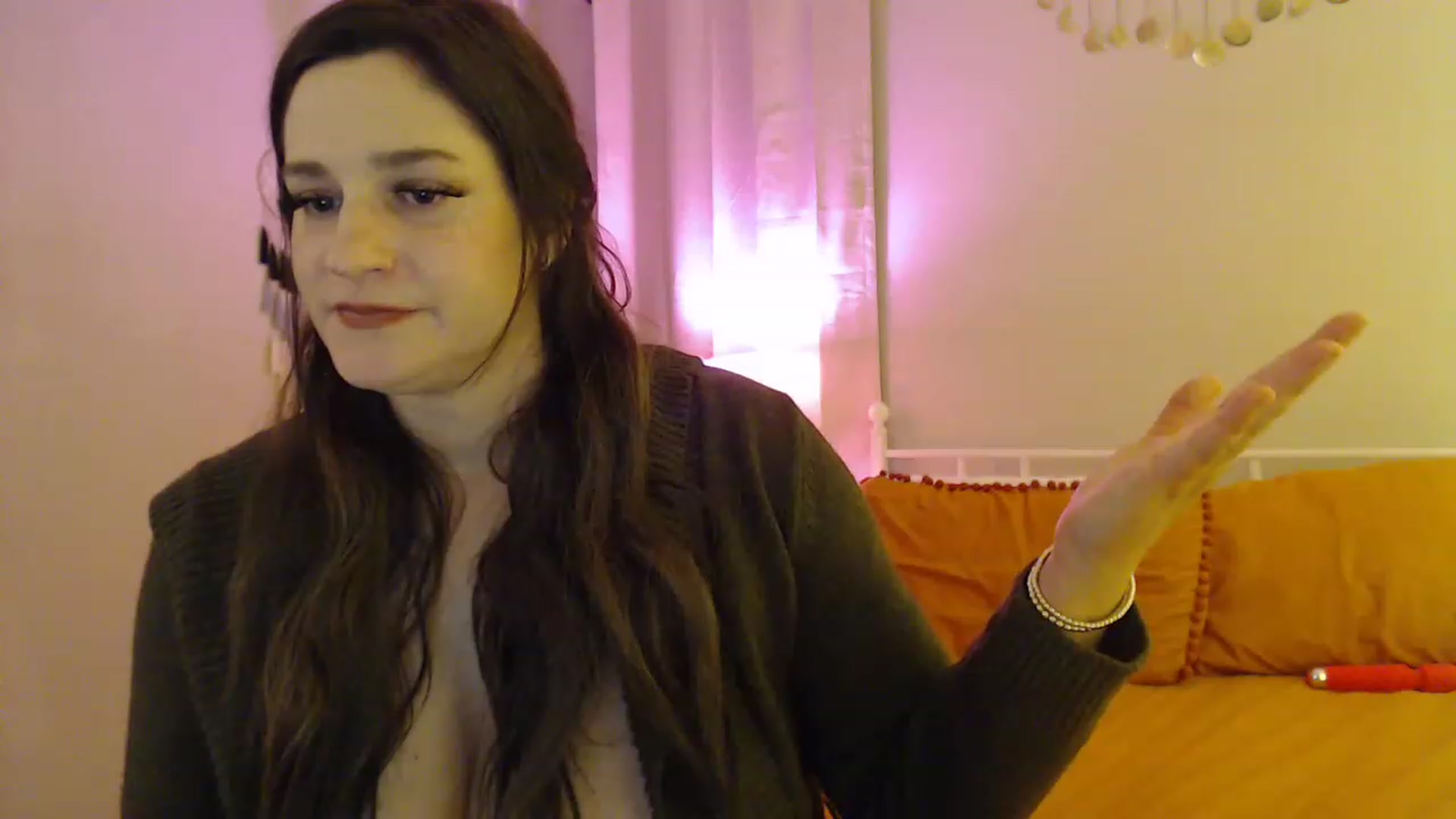 Gallery image thumbnail from Beth_Blakeley's myfreecams stream on, 04/23/2023, 08:32 image 12 of 20