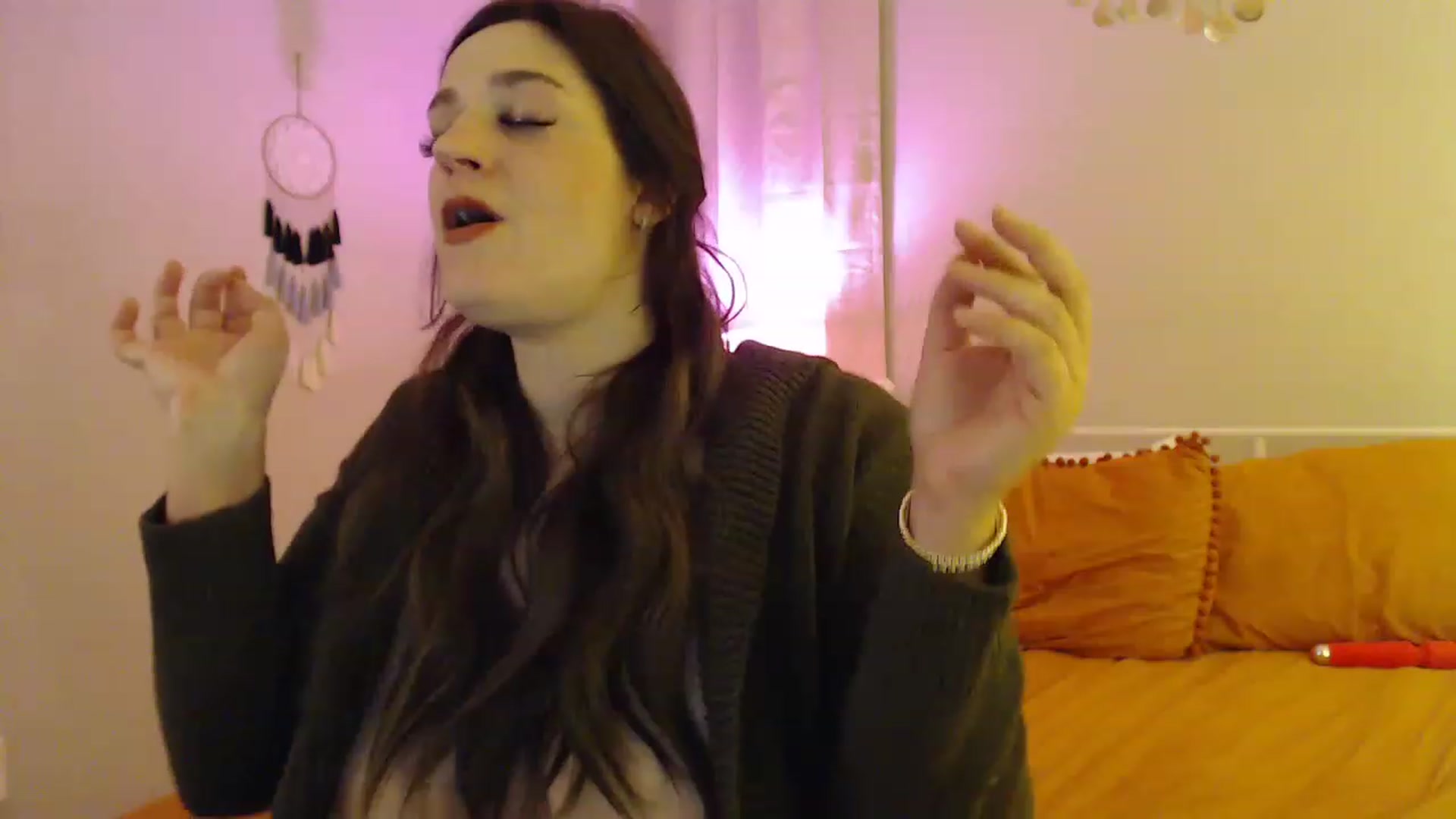 Gallery image thumbnail from Beth_Blakeley's myfreecams stream on, 04/23/2023, 08:32 image 3 of 20